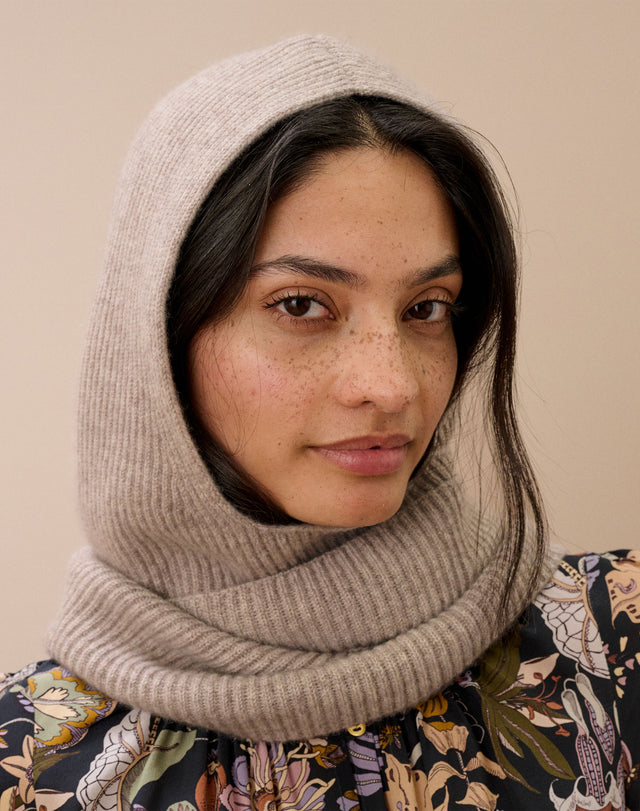 Cashmere Ribbed Hooded Scarf