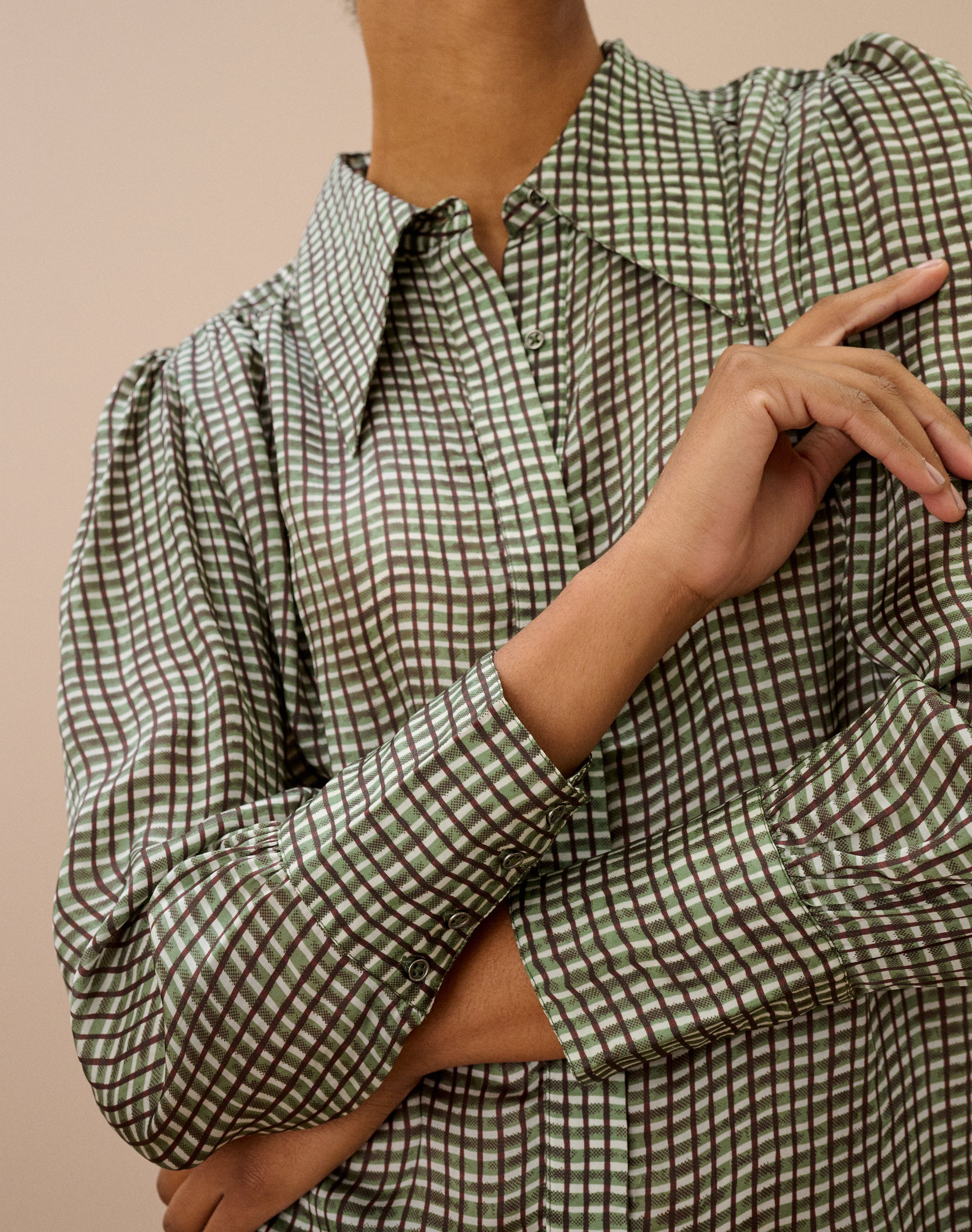 Graphic Check Dagger Collar Shirt