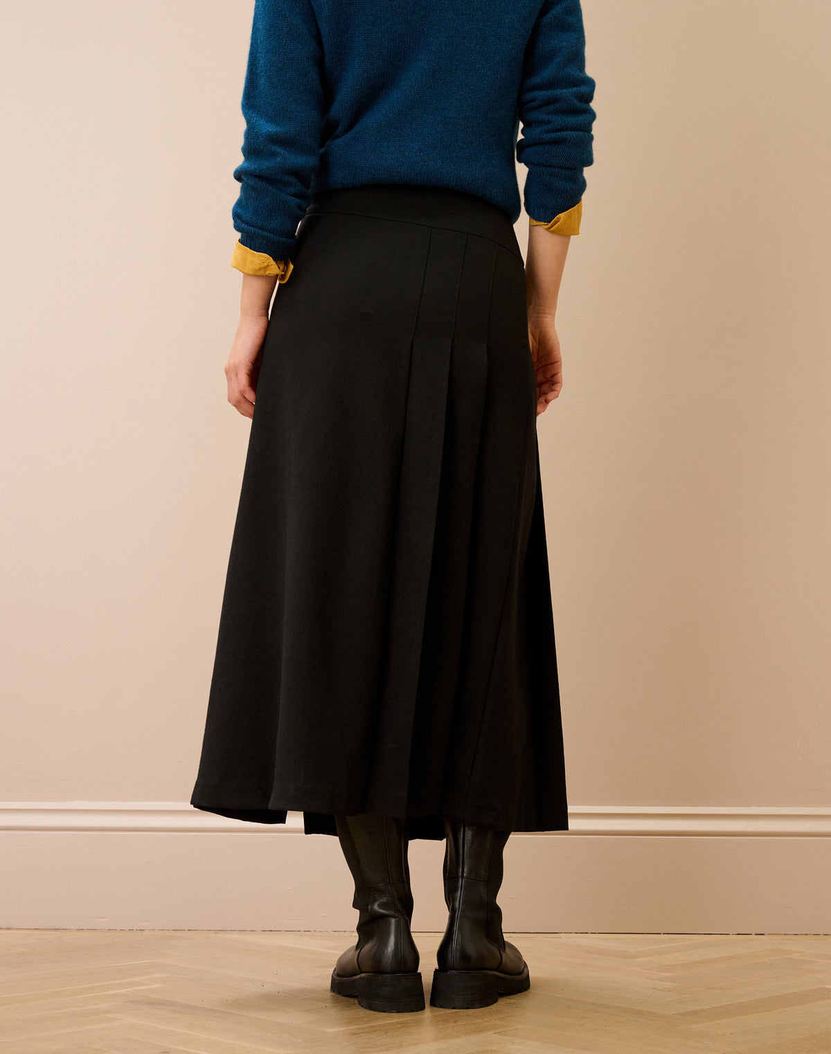 Wool Crepe Side Split Kilt