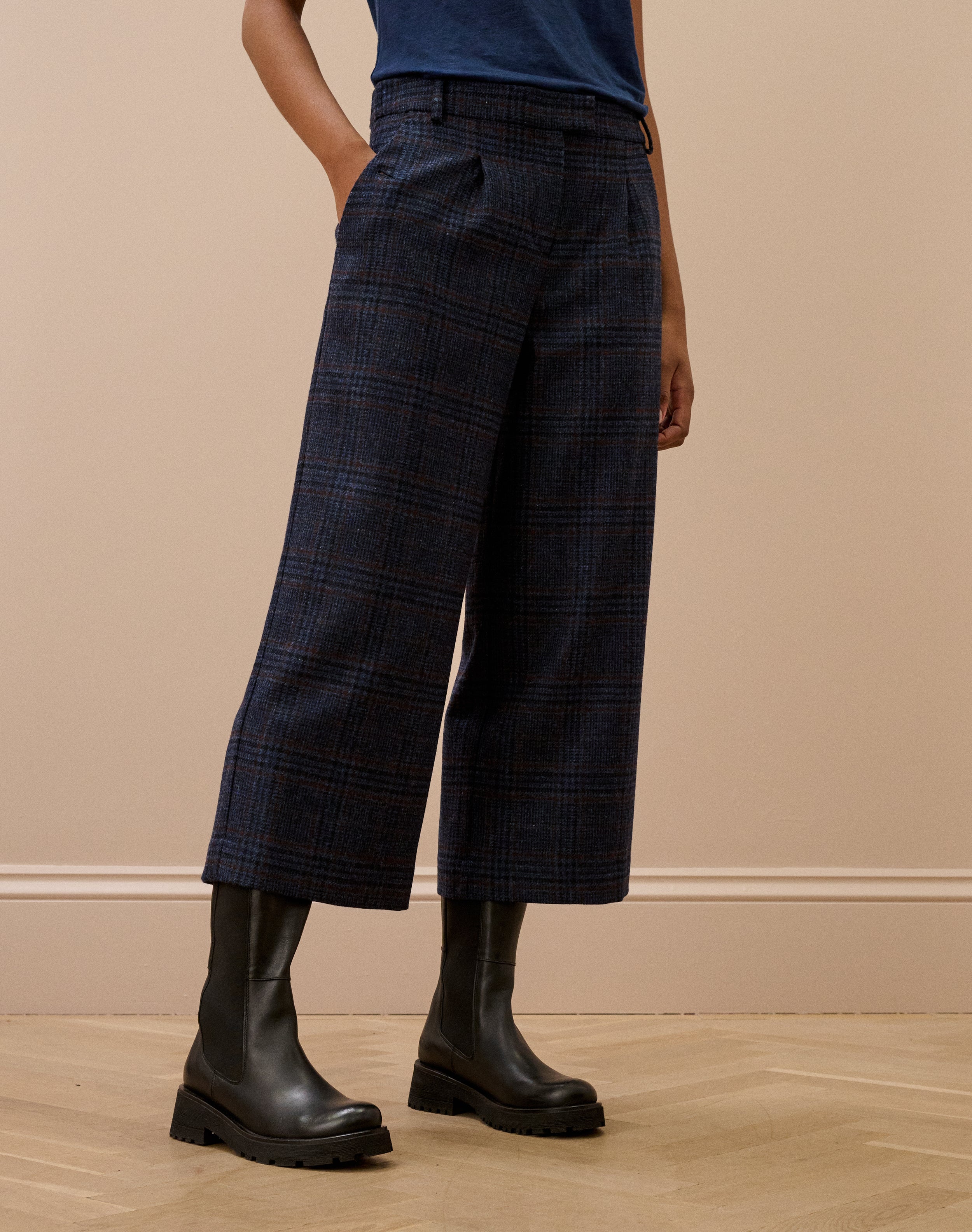 Check Wool Cropped Trousers