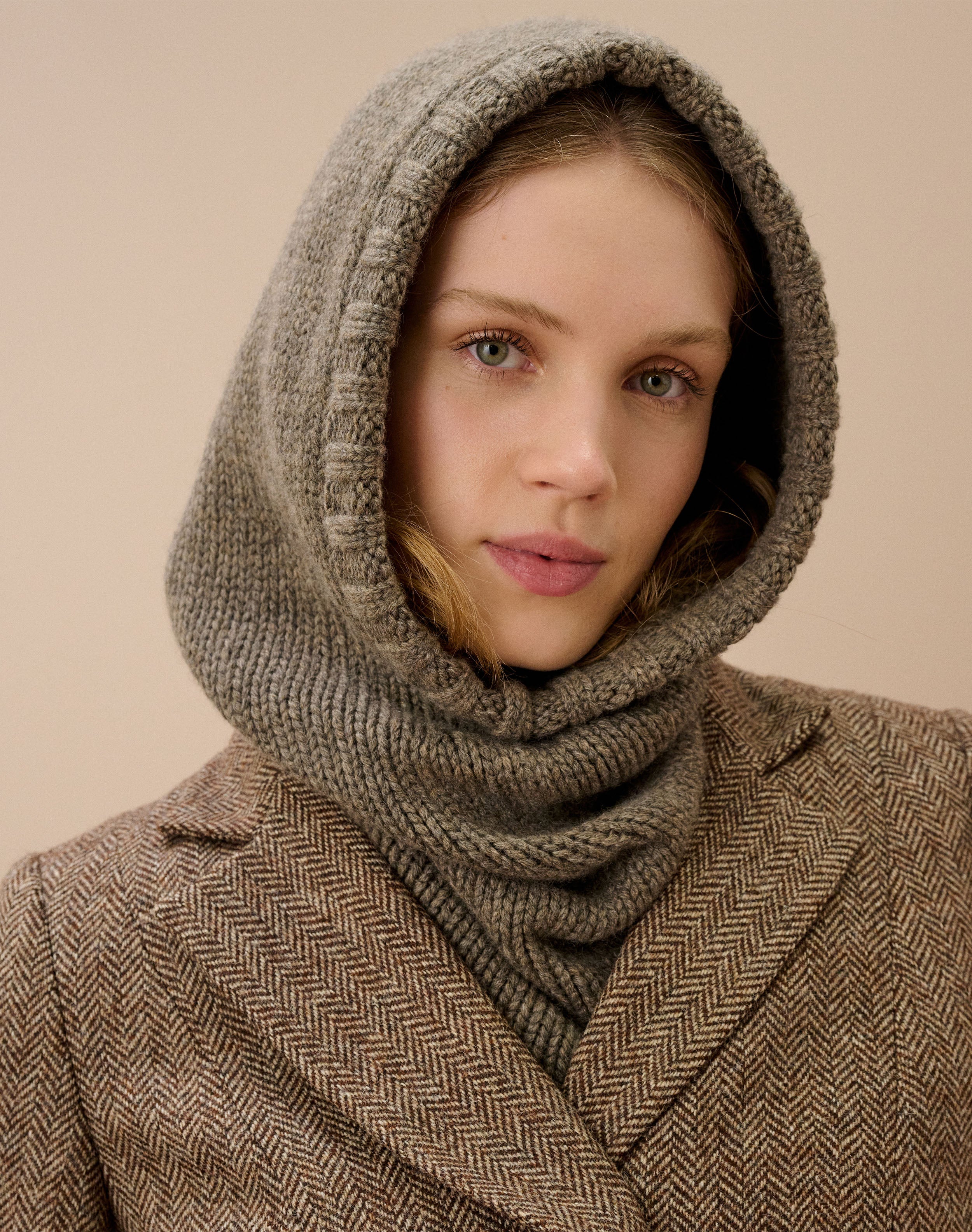 Cashmere Luxe Knit Hooded Snood