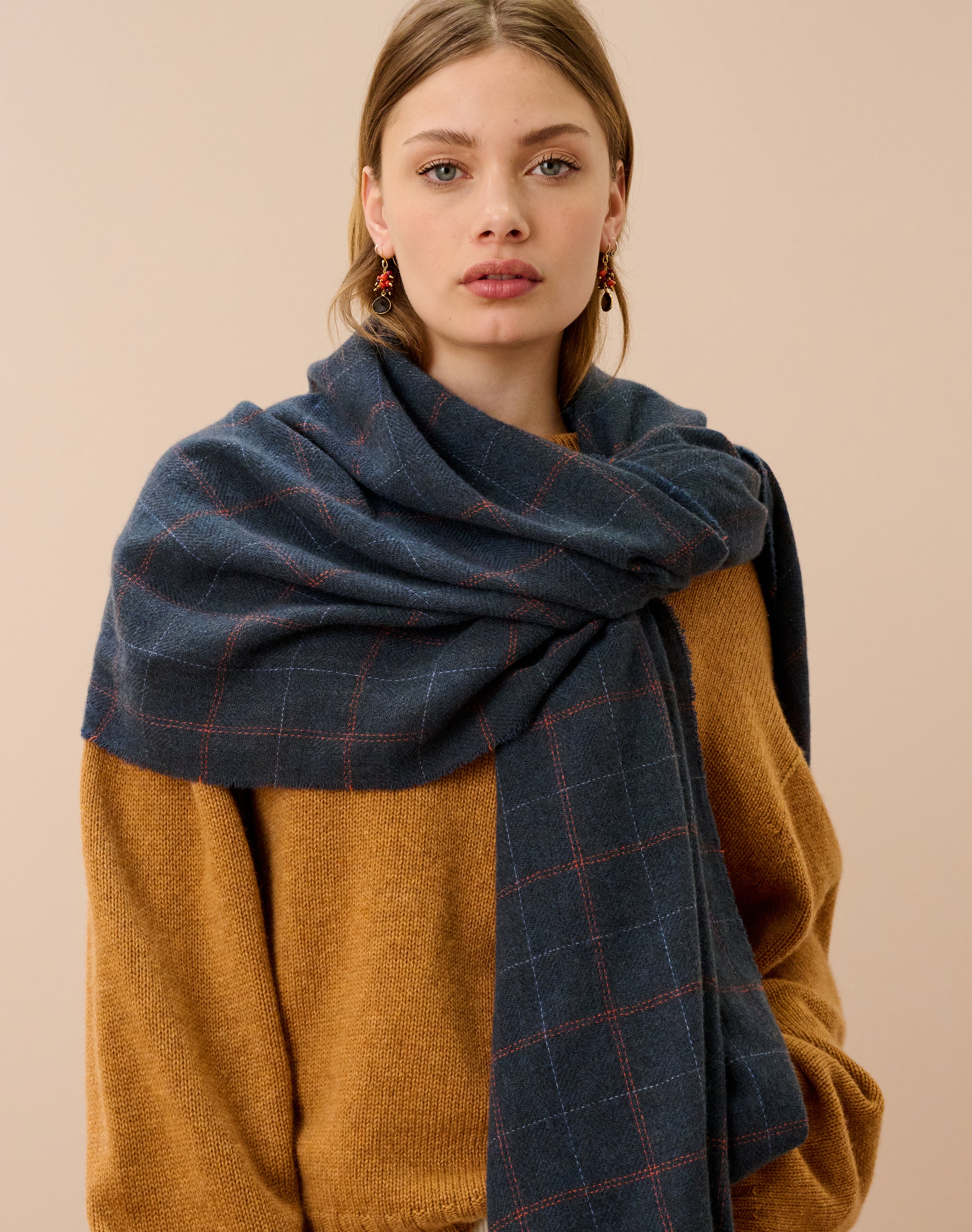 Cashmere Checked Chartouche