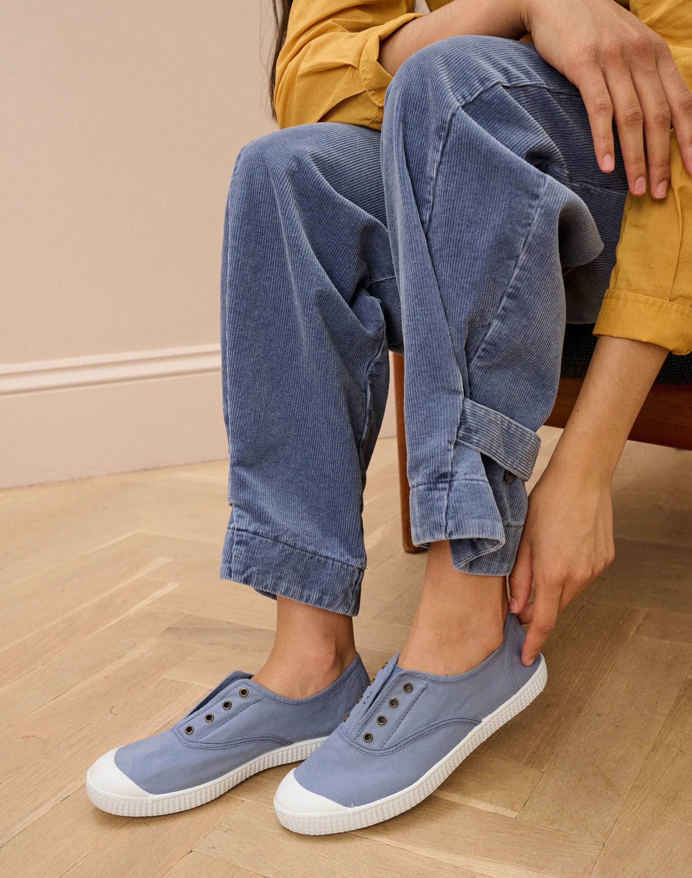 Eyelet Slip On Gym Shoes