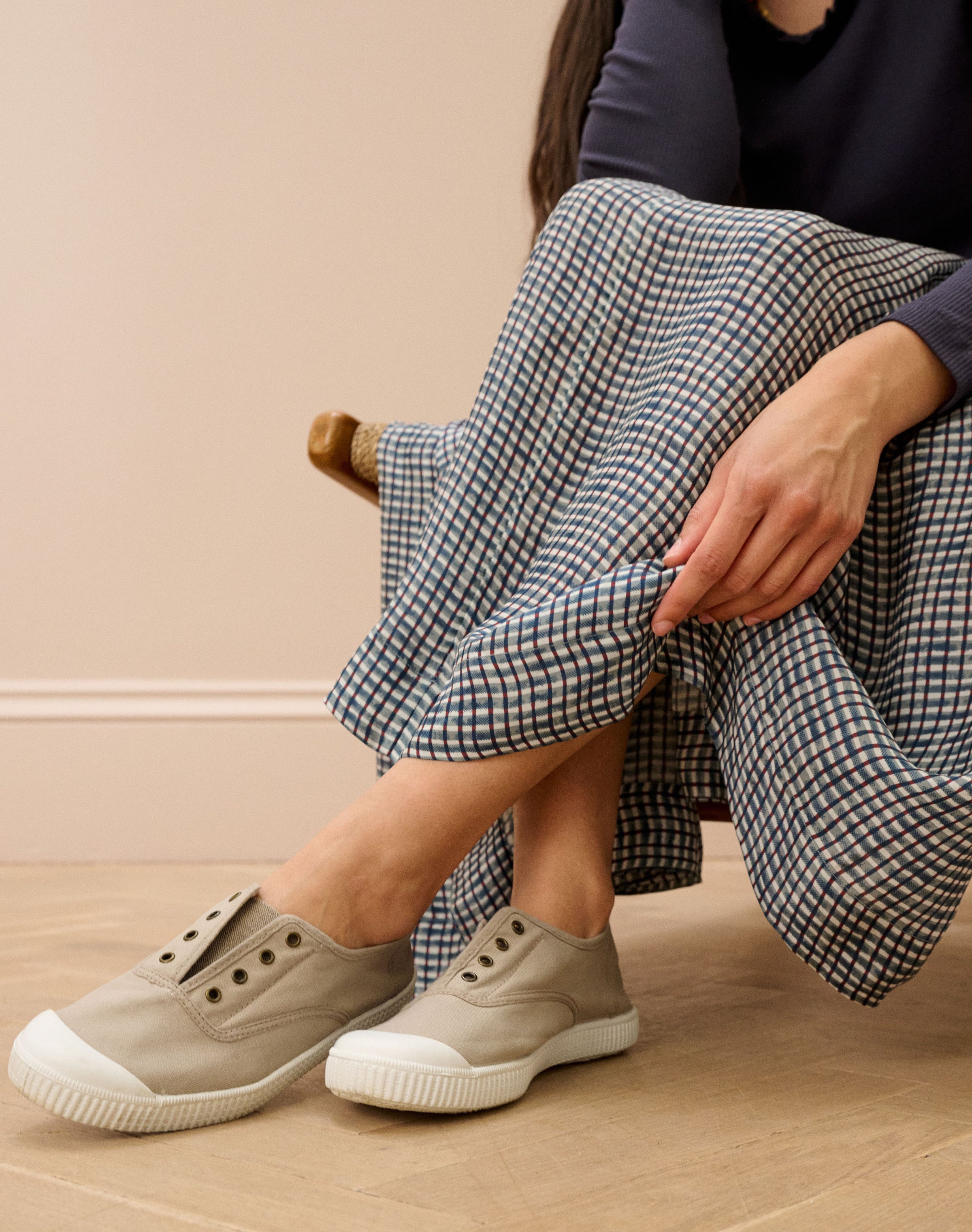 Eyelet Slip On Gym Shoes