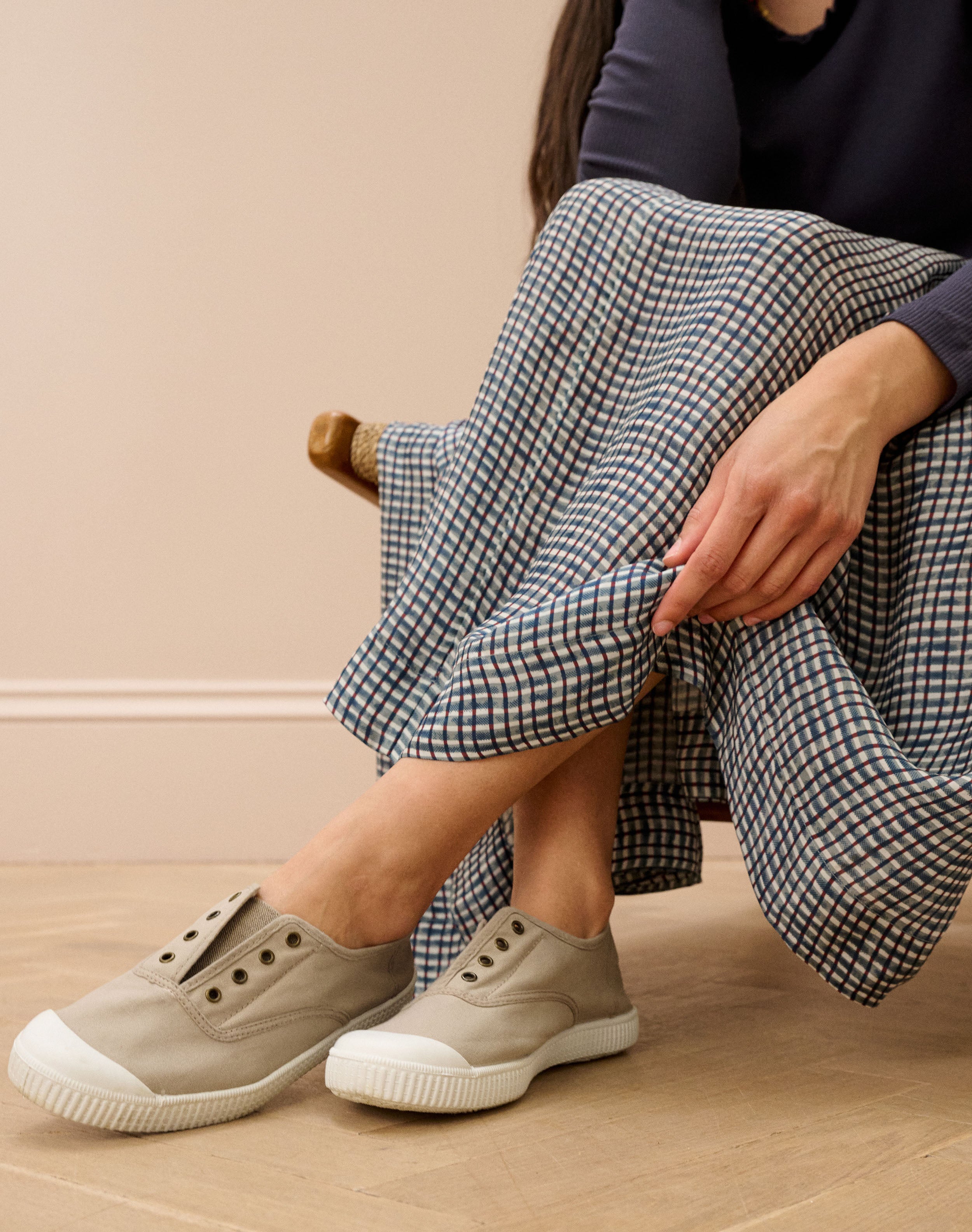 Eyelet Slip On Gym Shoes