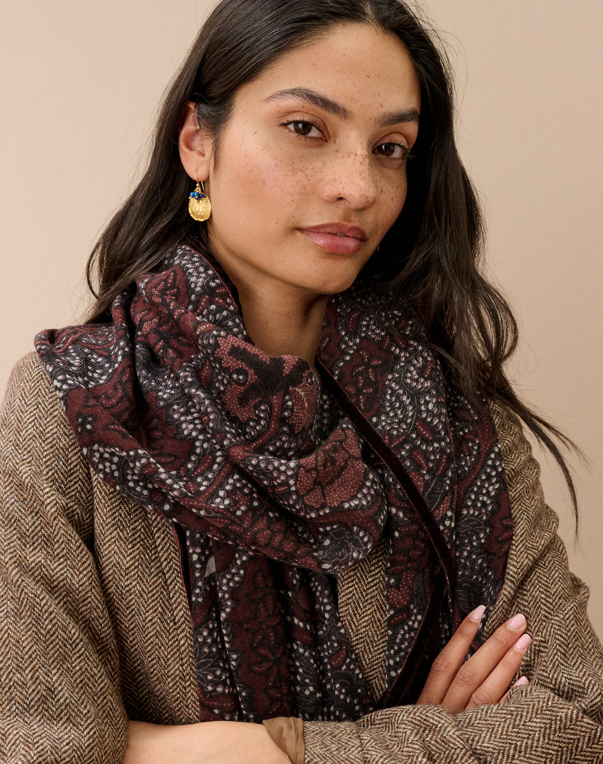 Velvet Trim Botanic Wool Stole