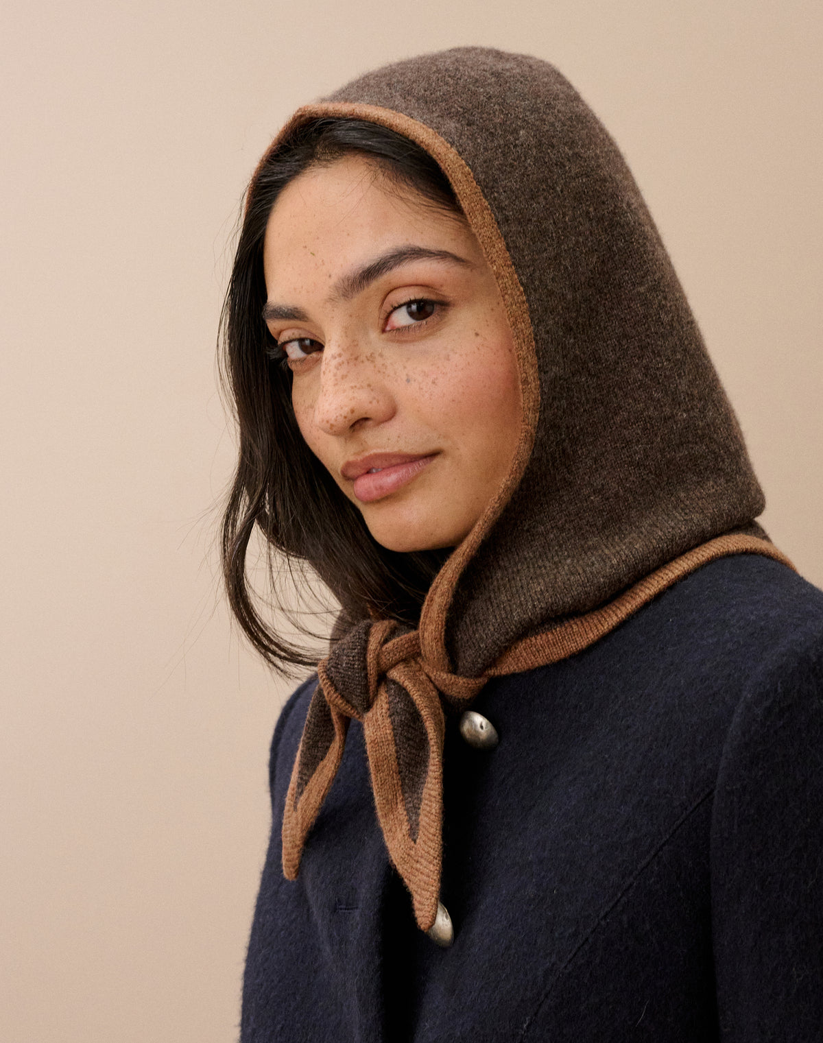 Supersoft Lambswool Hooded Neck Tie