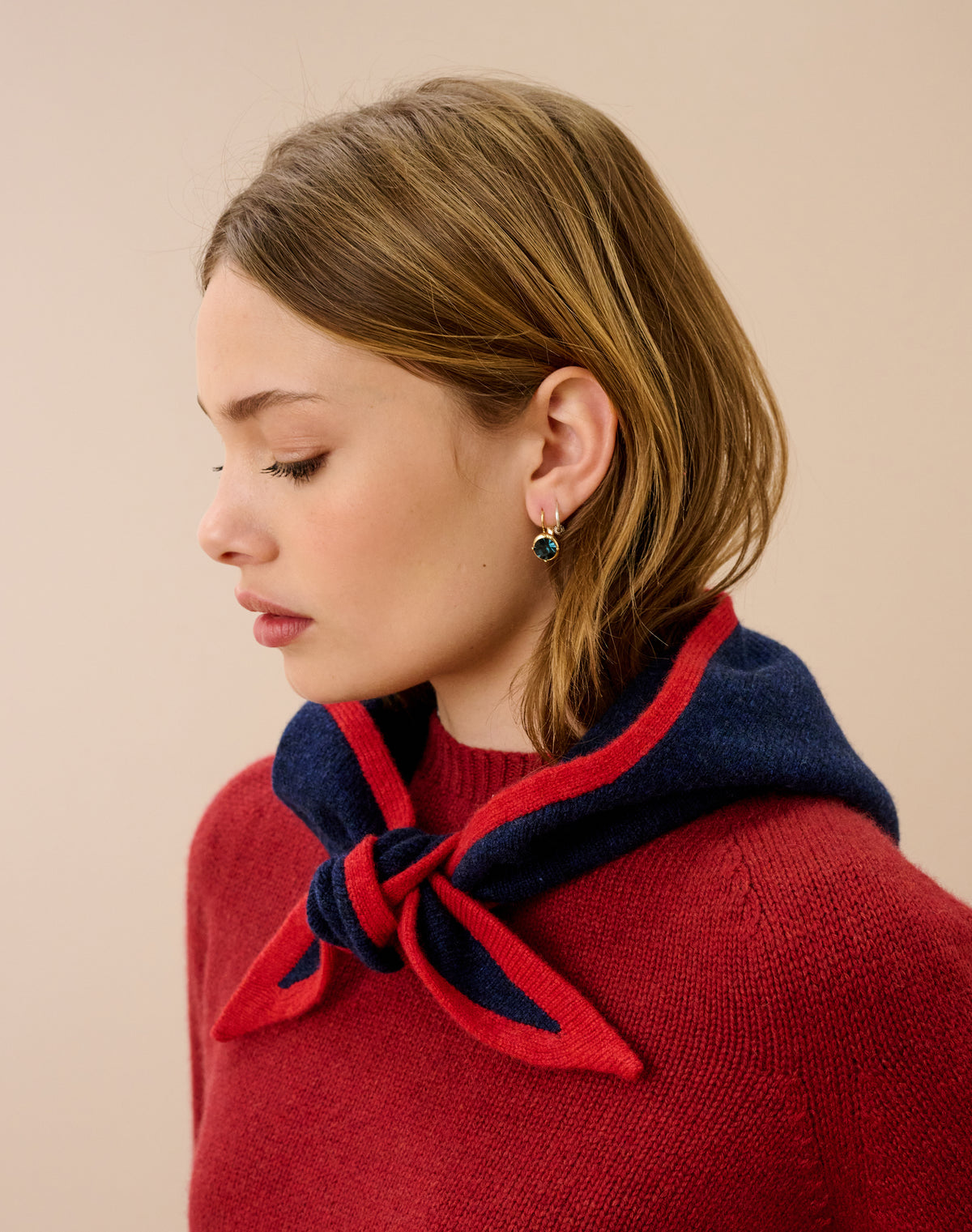 Supersoft Lambswool Hooded Neck Tie