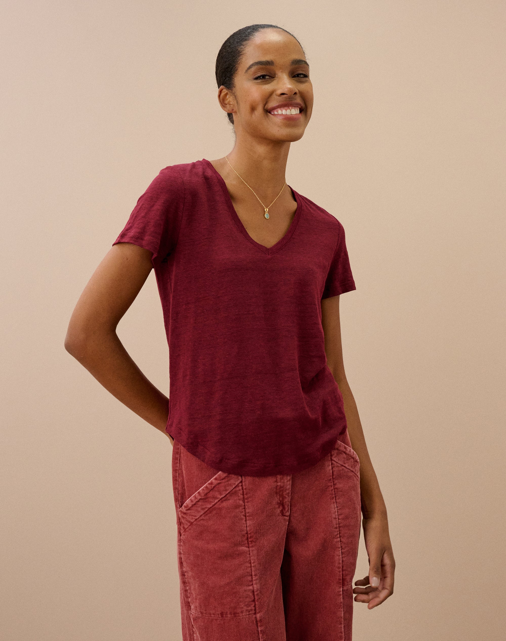 Linen Knit V Neck T-Shirt