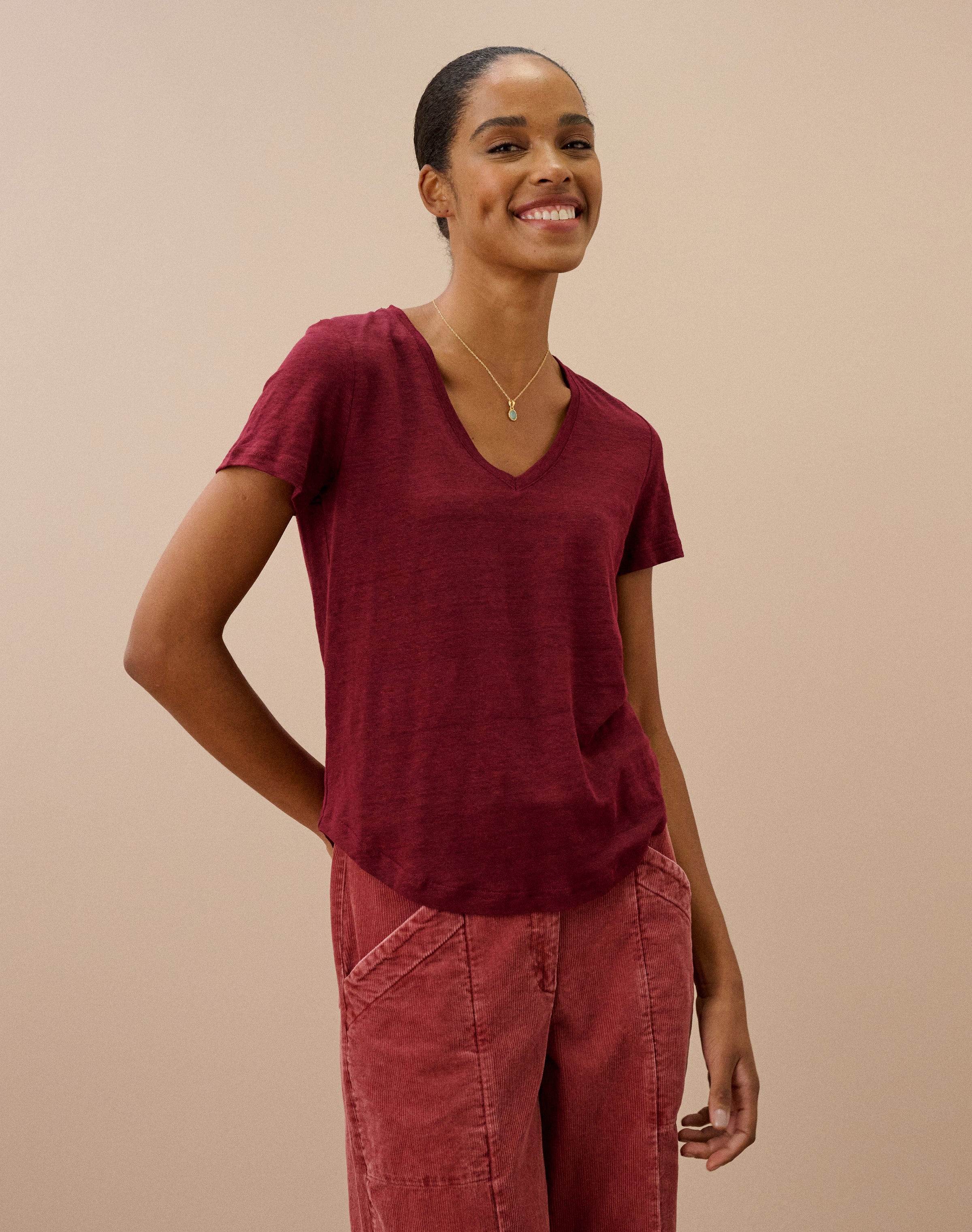 Linen Knit V Neck T-Shirt