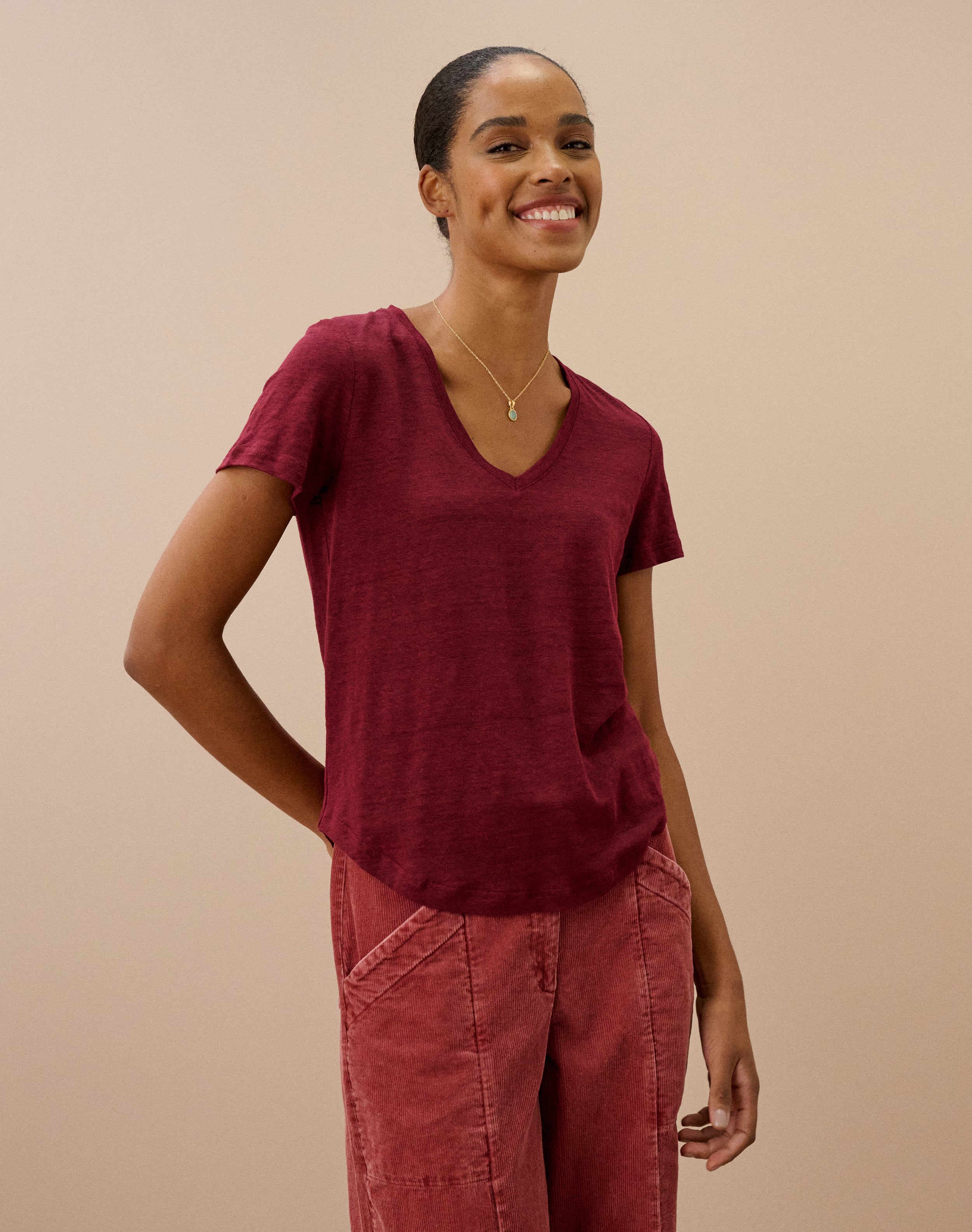 Linen Knit V Neck T-Shirt