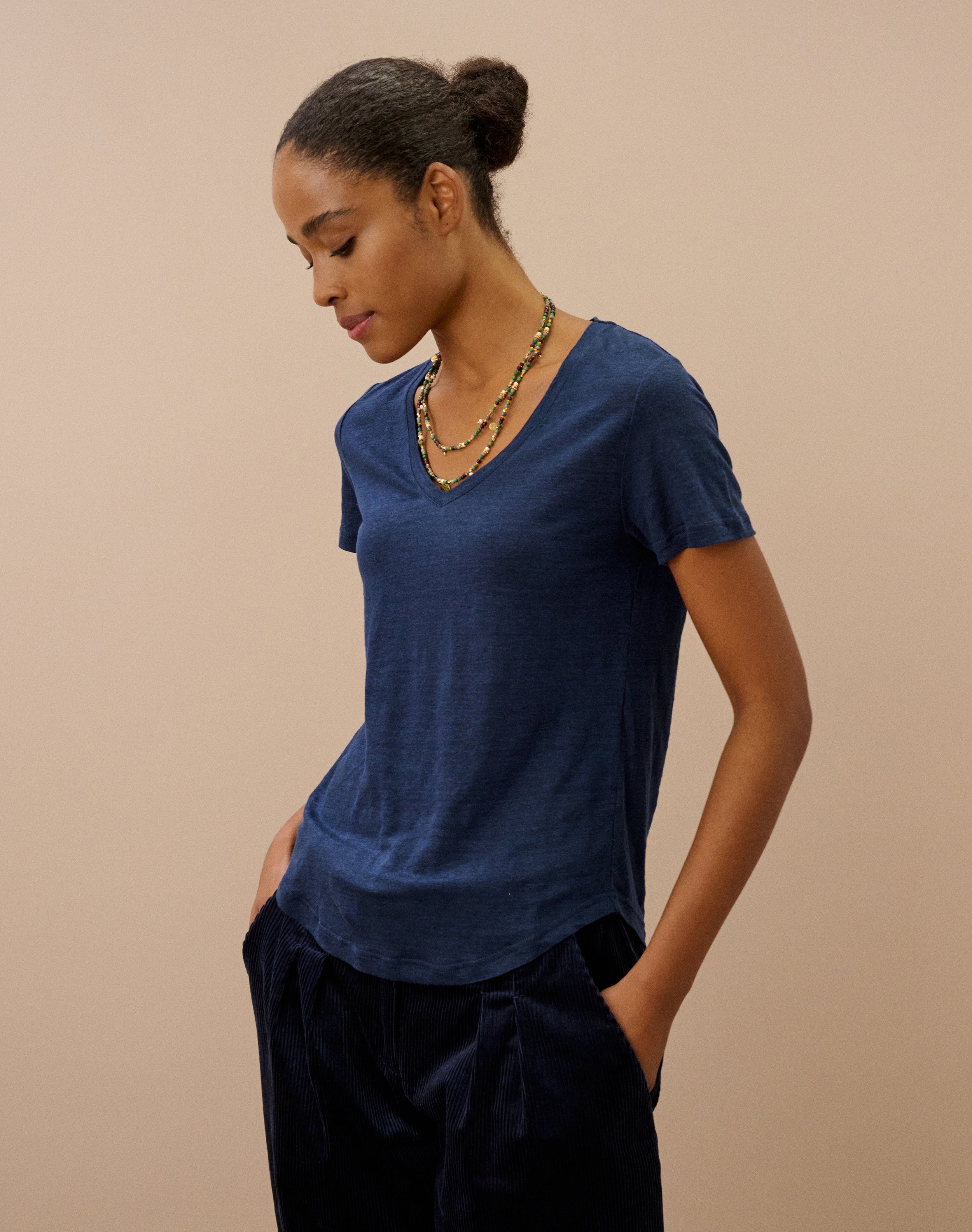 Linen Knit V Neck T-Shirt