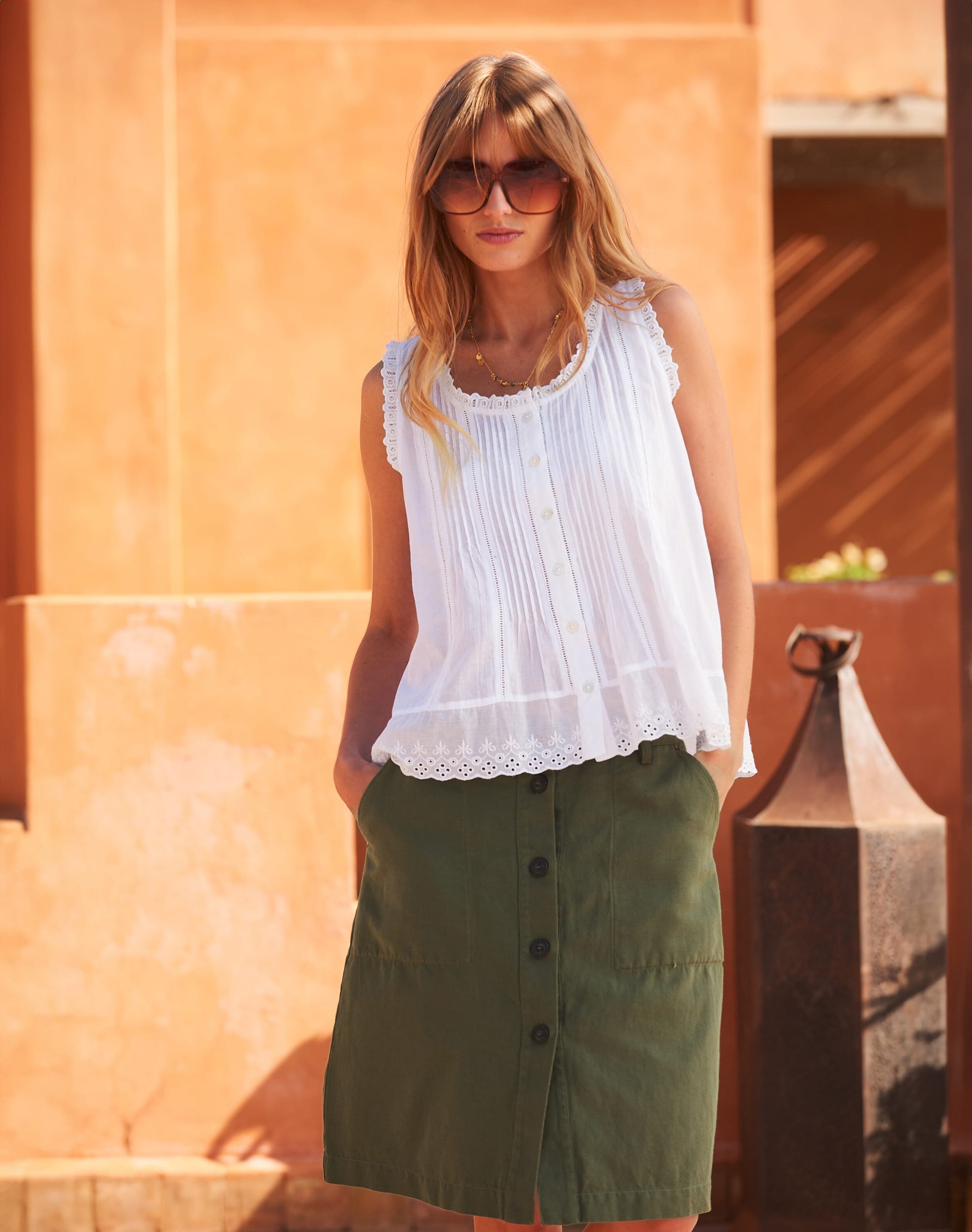 Organic Cotton Sleeveless Blouse