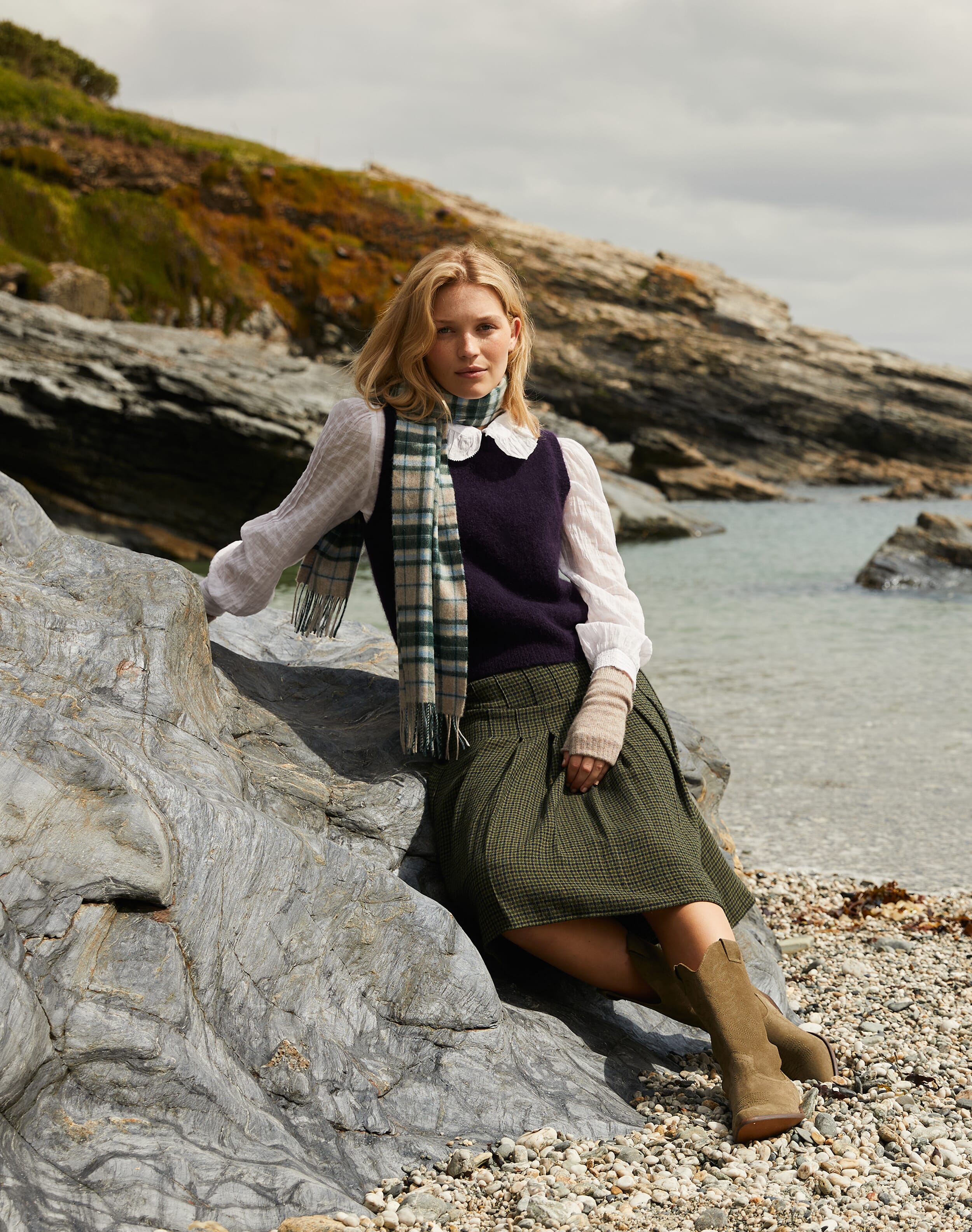Puppytooth Check Pleated Skirt