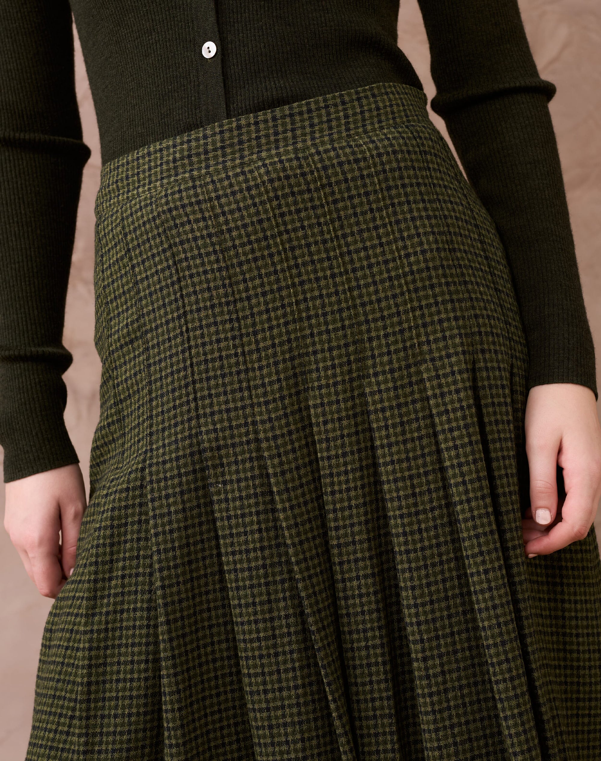 Puppytooth Check Pleated Skirt