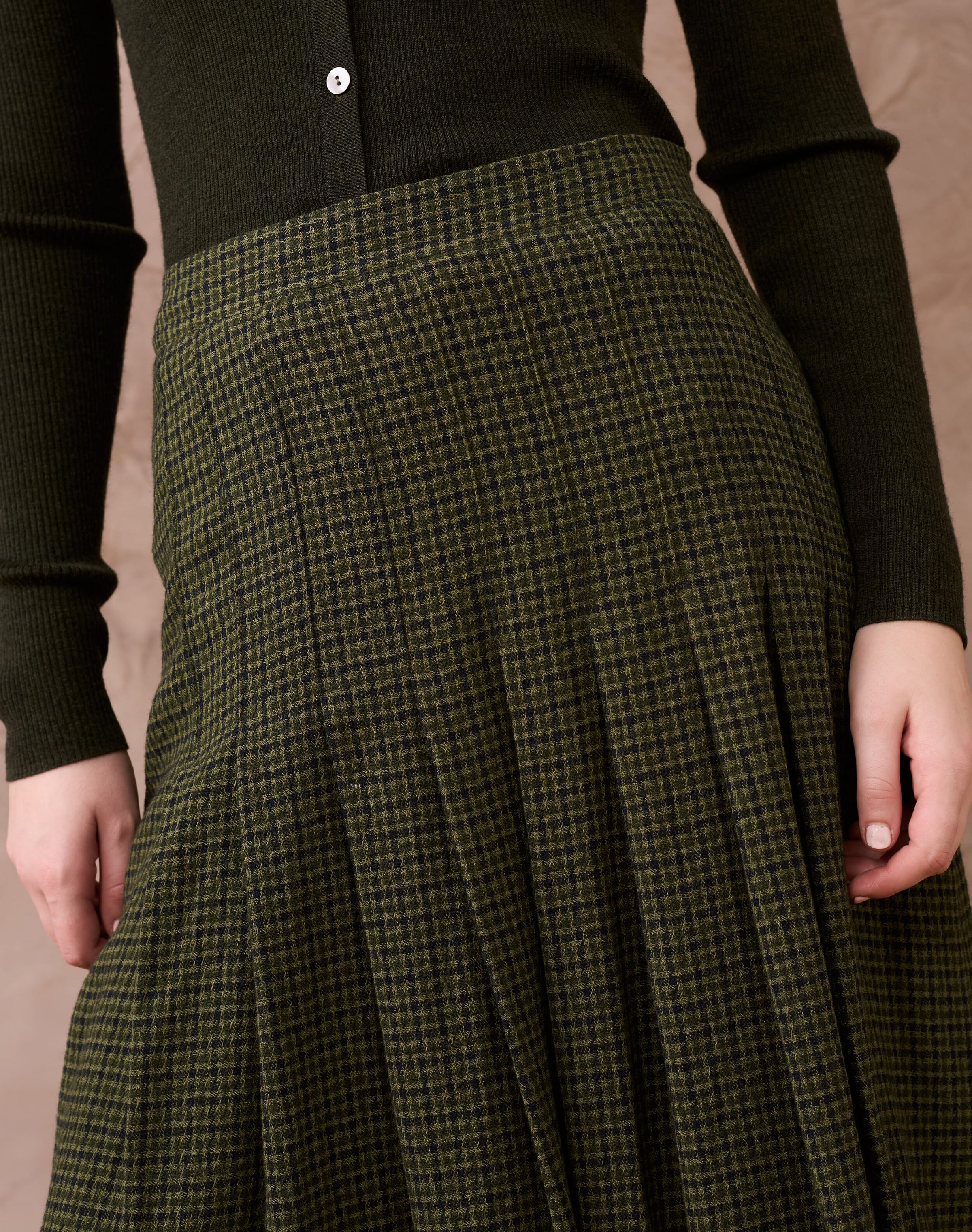 Puppytooth Check Pleated Skirt