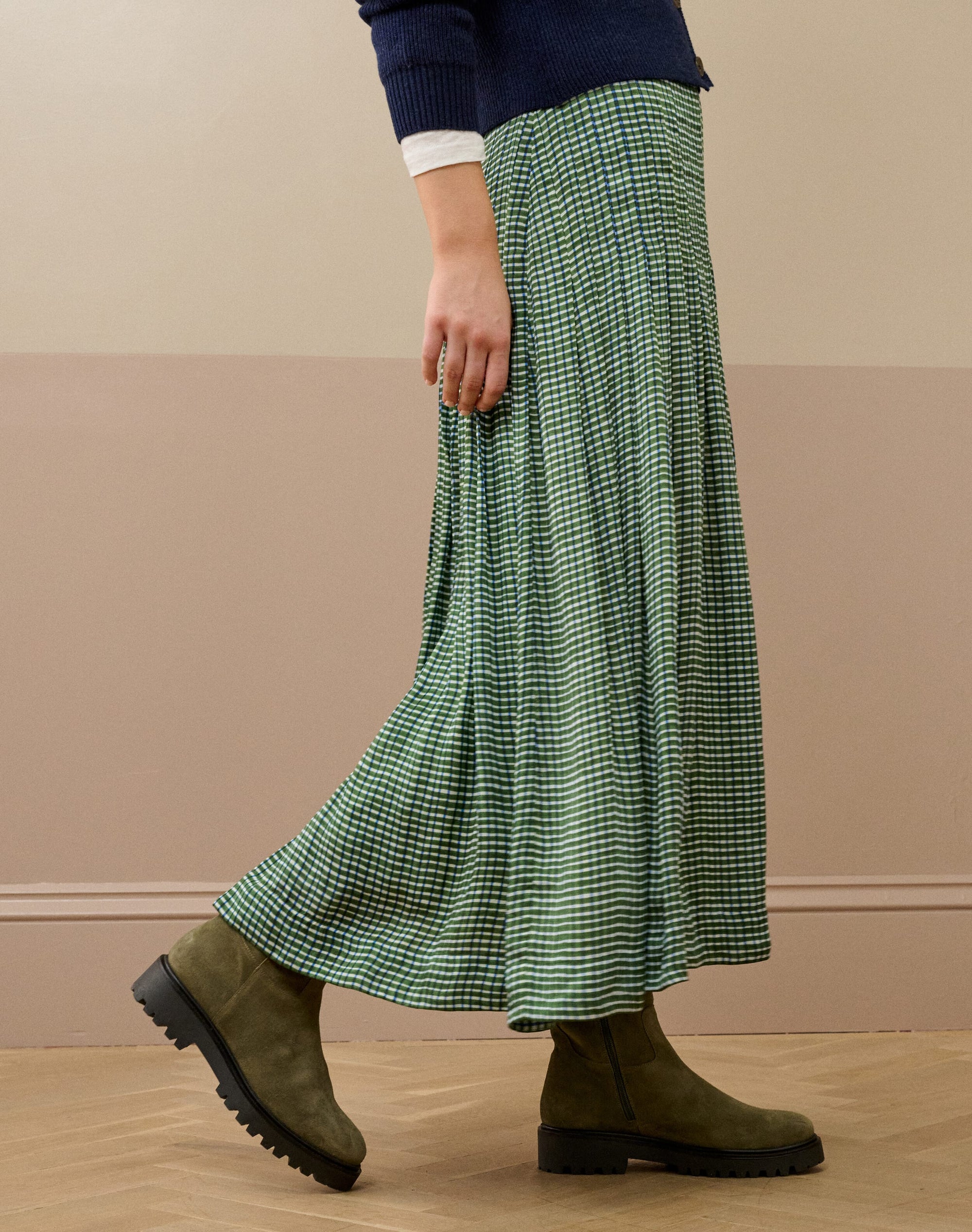 Graphic Check Pleated Skirt
