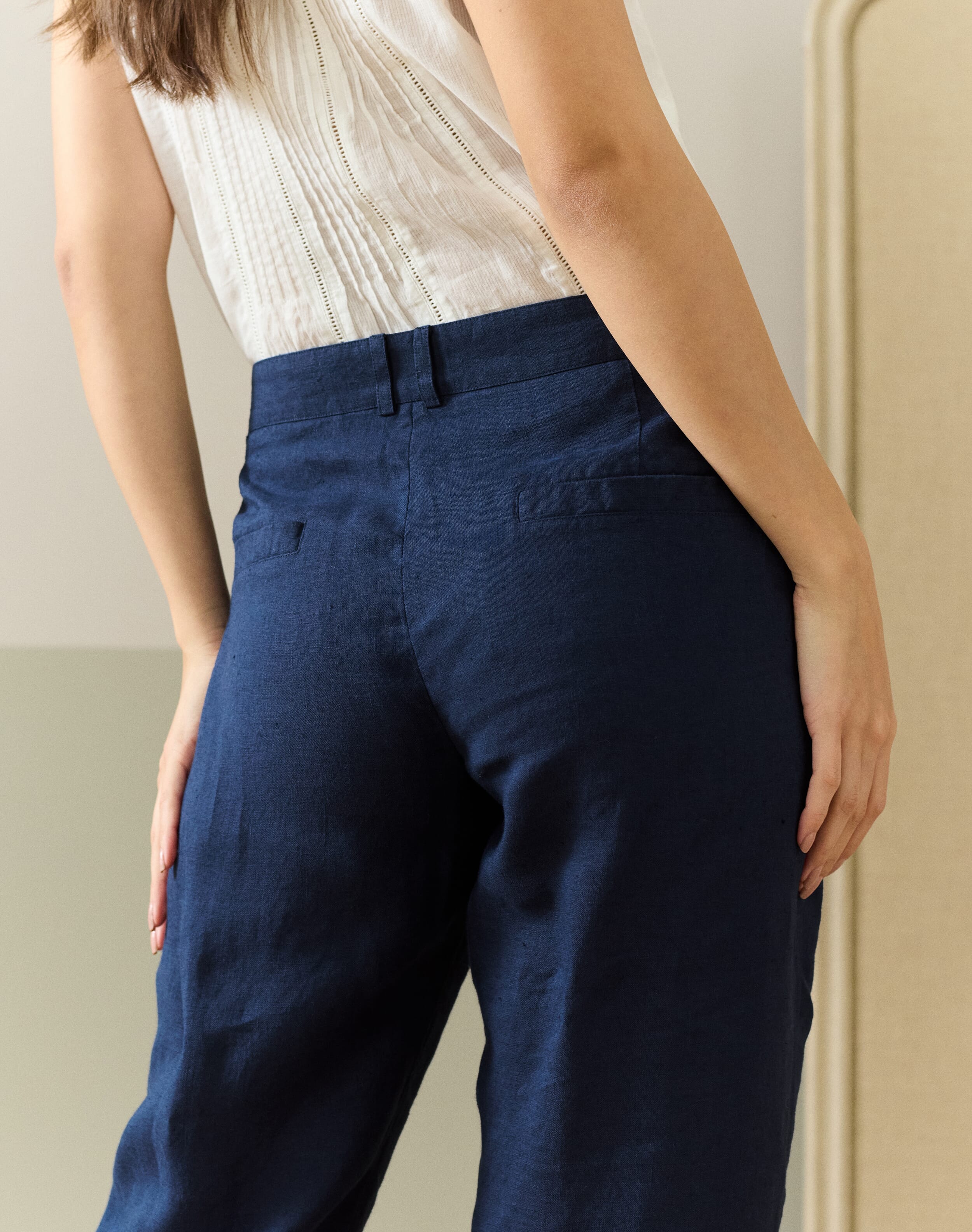 Linen Tapered Trousers