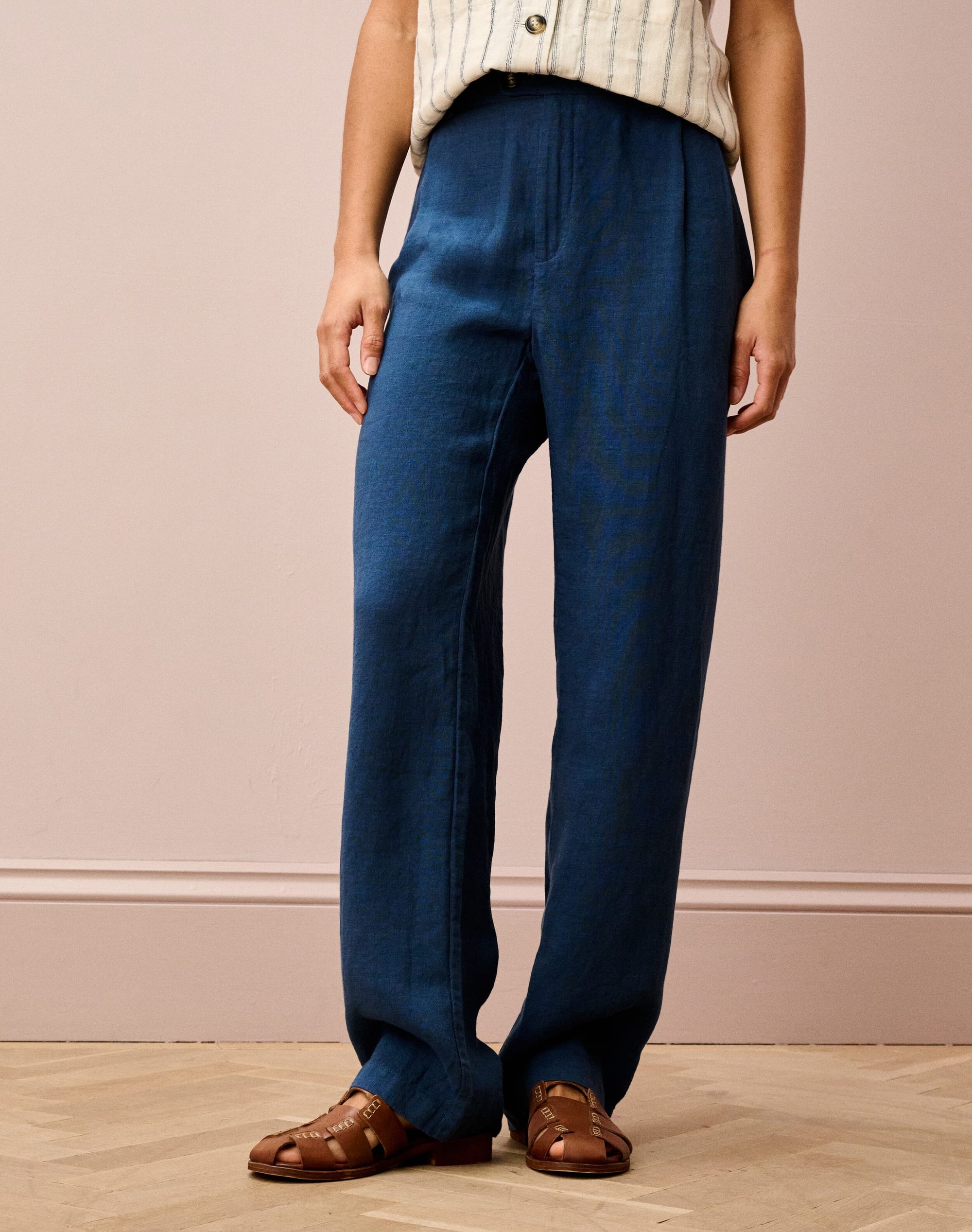 Washed Linen Tapered Trousers