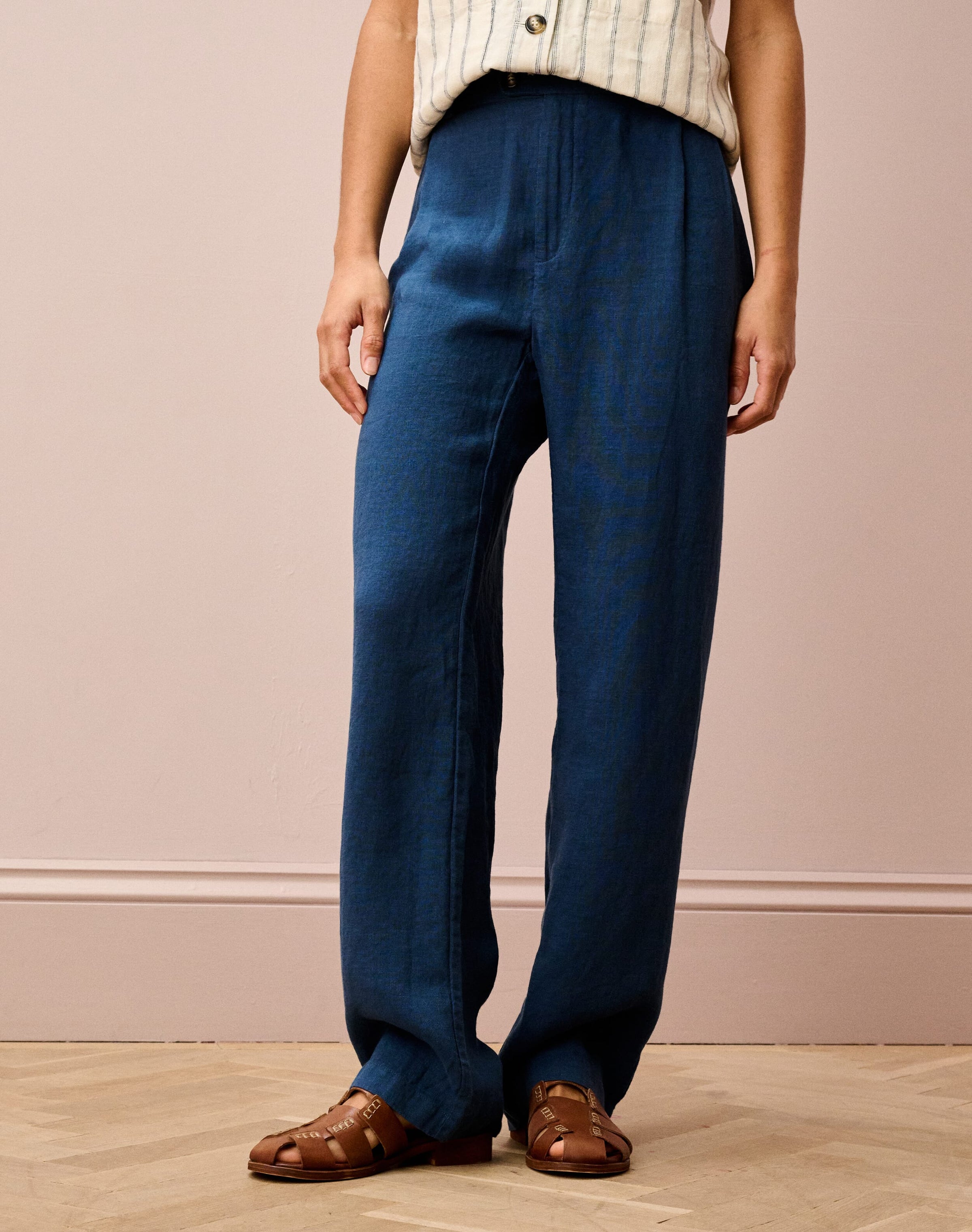 Washed Linen Tapered Trousers