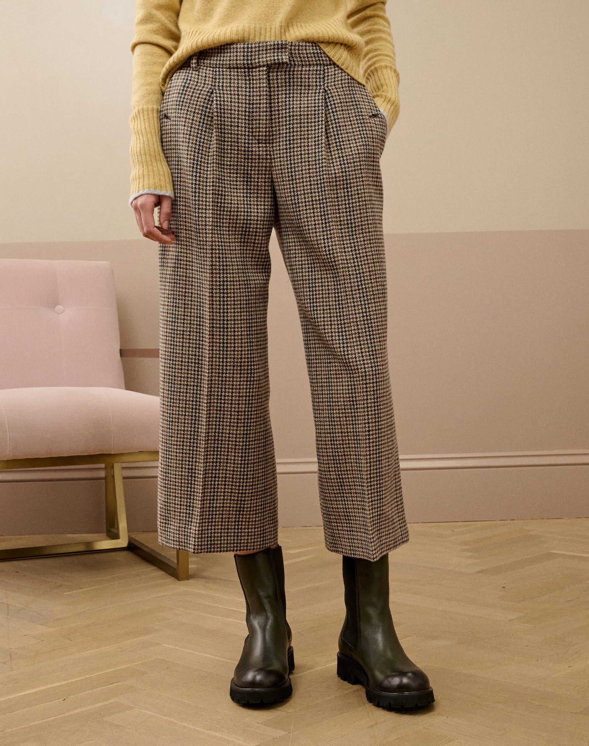 Houndstooth Wool Cropped Trousers