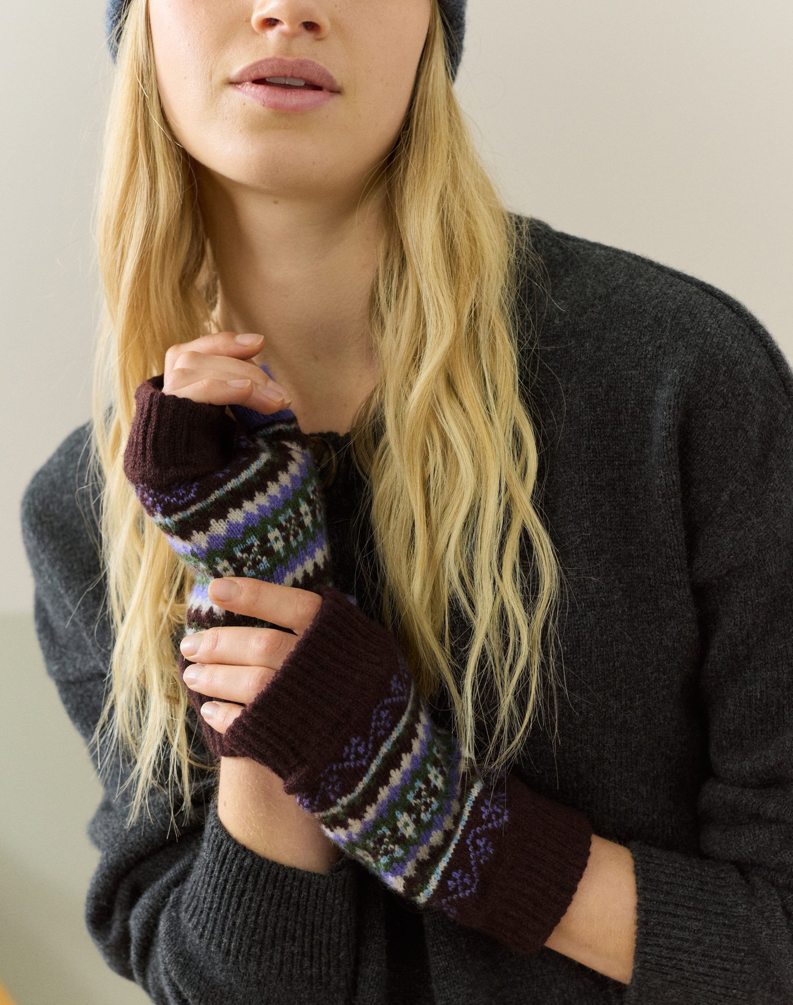 Women's Cashmere Folk Wristwarmers