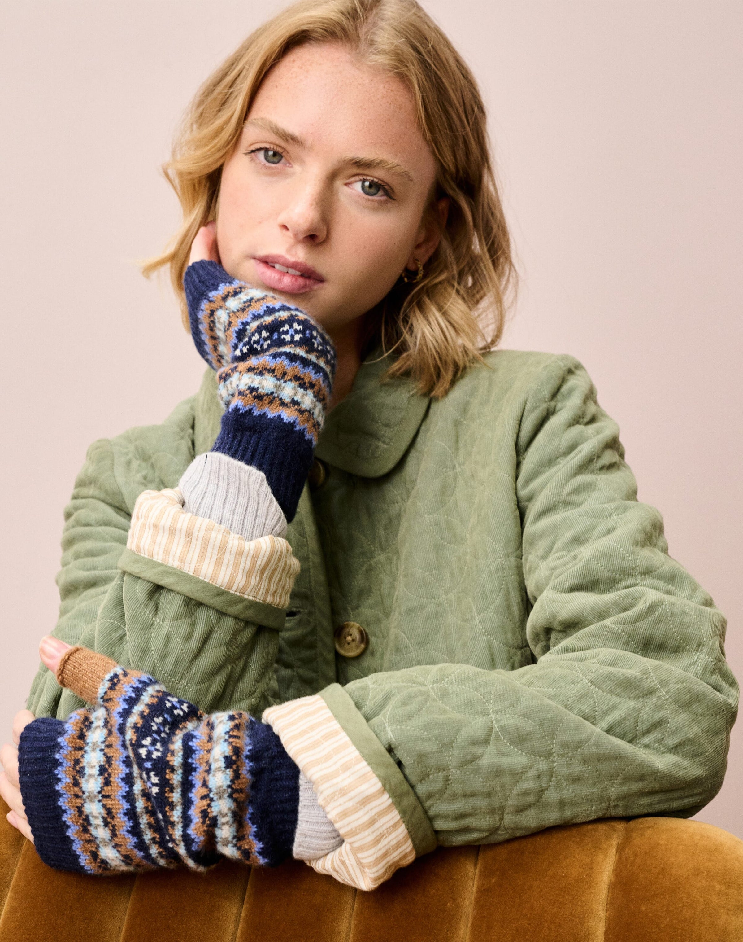 Women's Cashmere Folk Wristwarmers