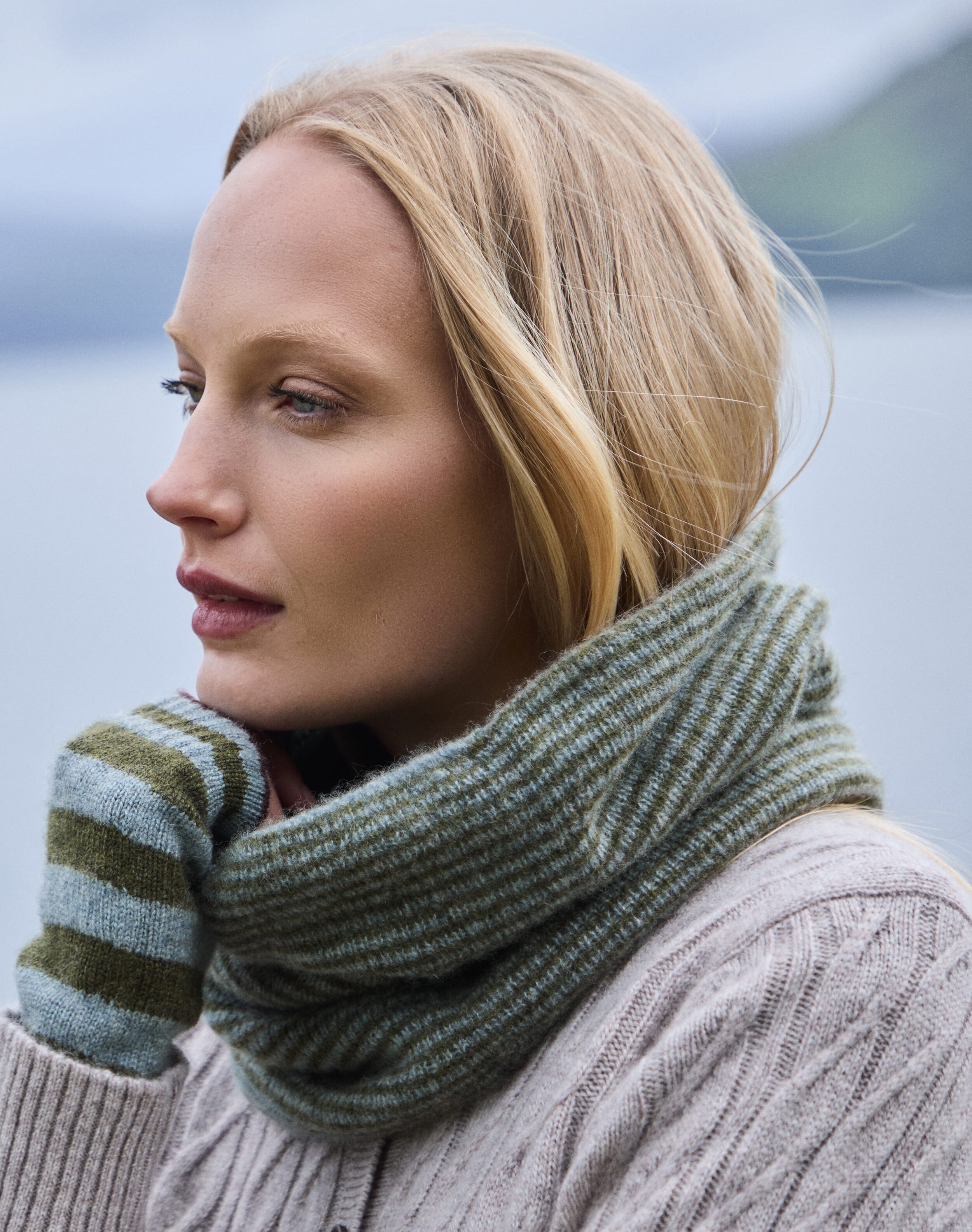 Cashmere Two Tone Stripe Wristwarmers