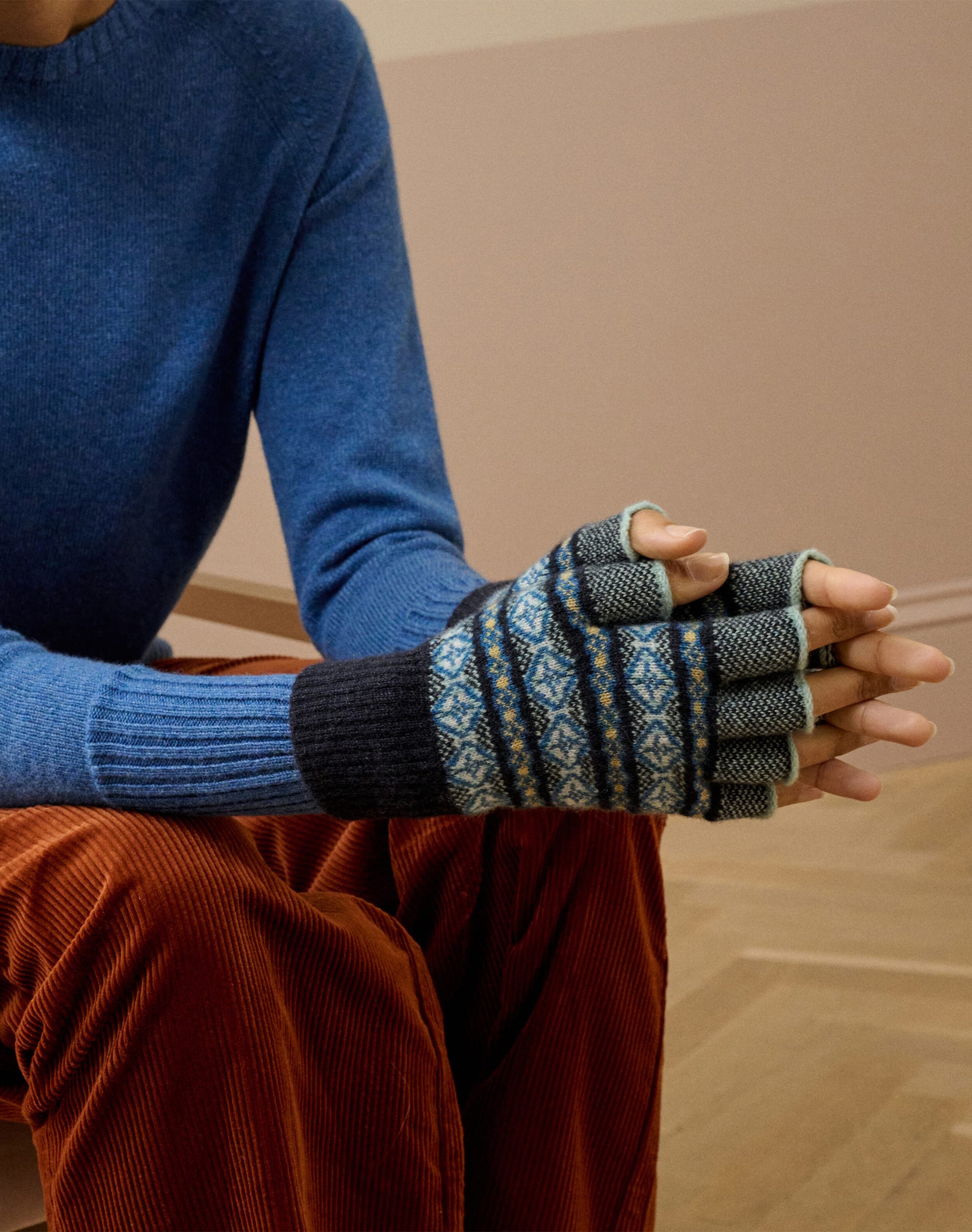 Women's Cashmere Folk Fingerless Gloves