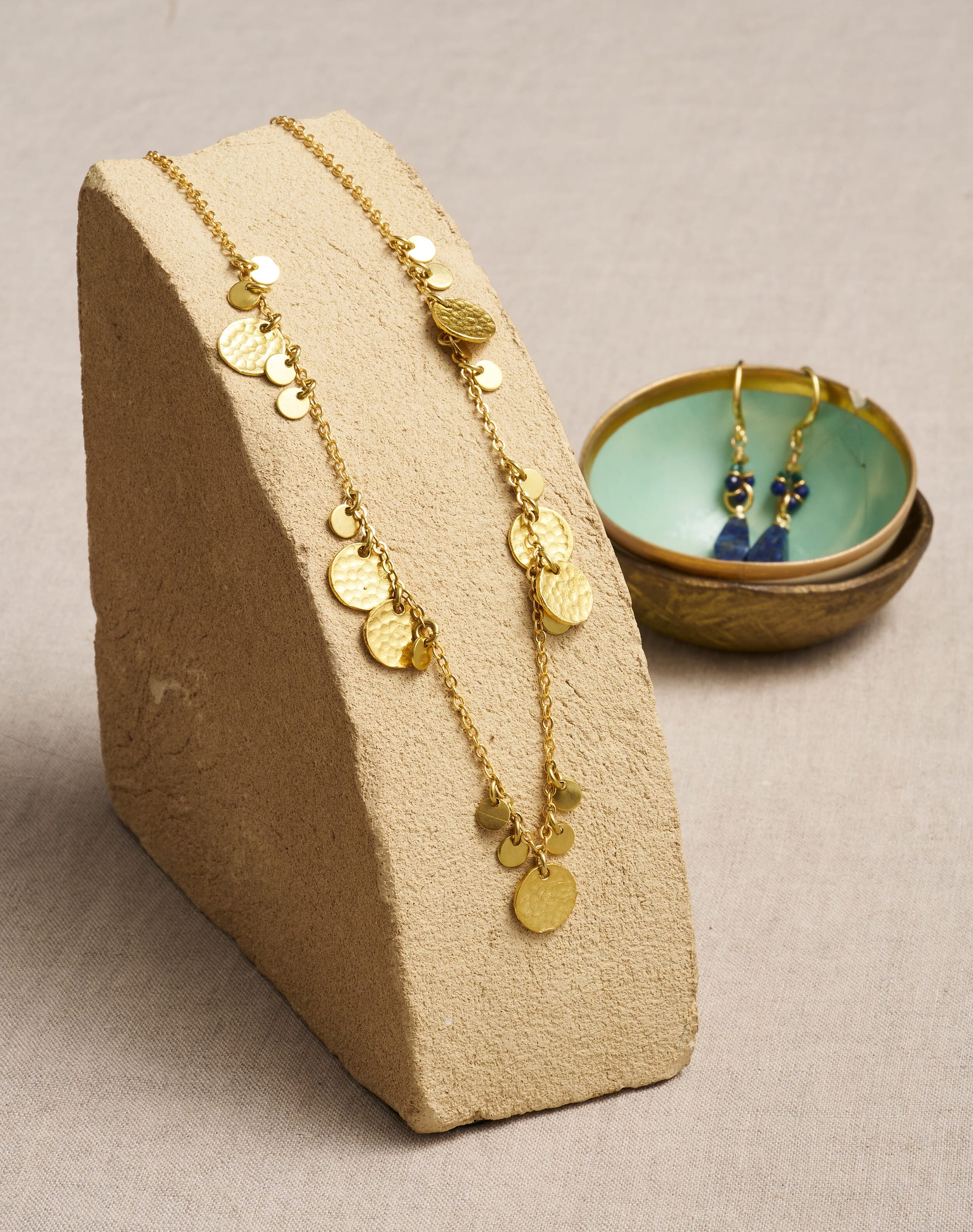 Gold Hammered Discs Necklace