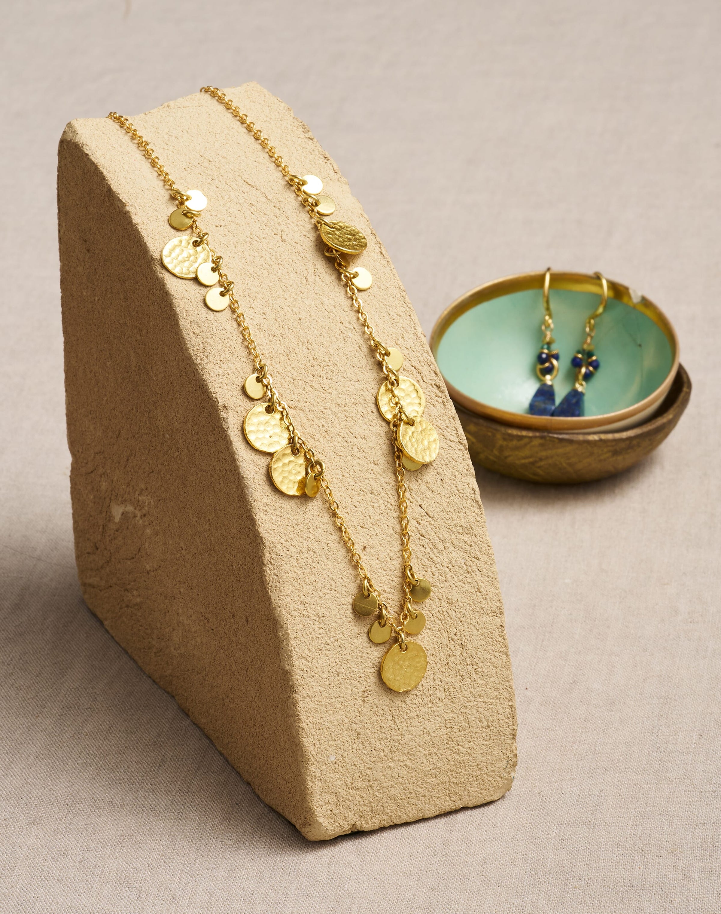 Gold Hammered Discs Necklace