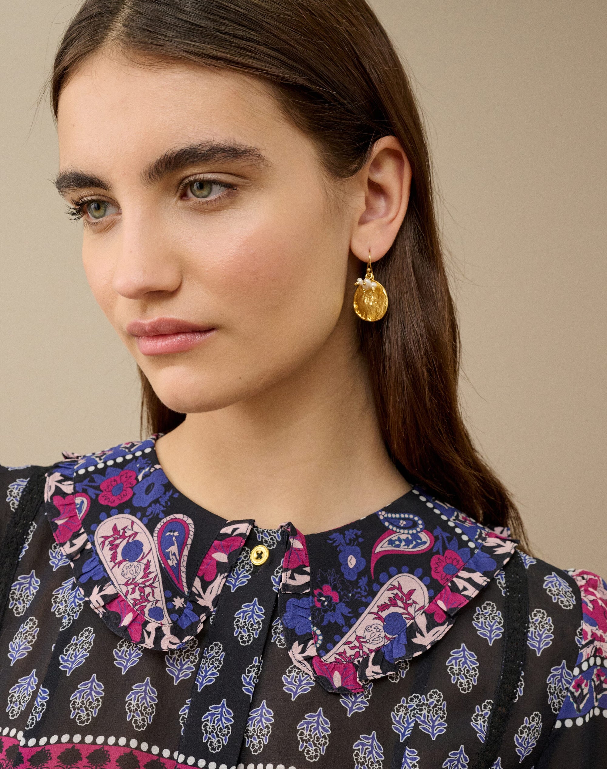 Gold Hammered Disc & Pearl Earrings