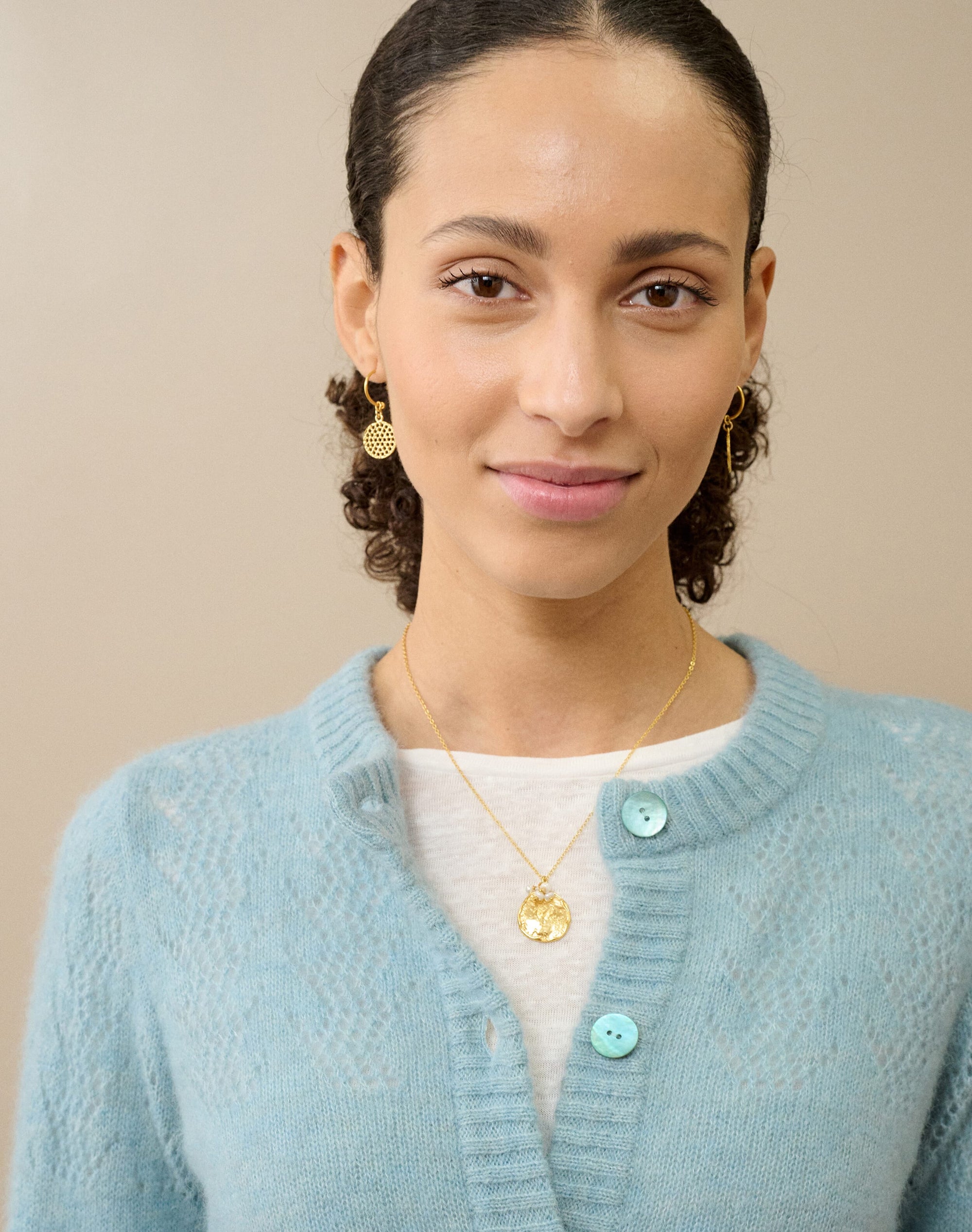 Gold Hammered Disc & Pearl Necklace