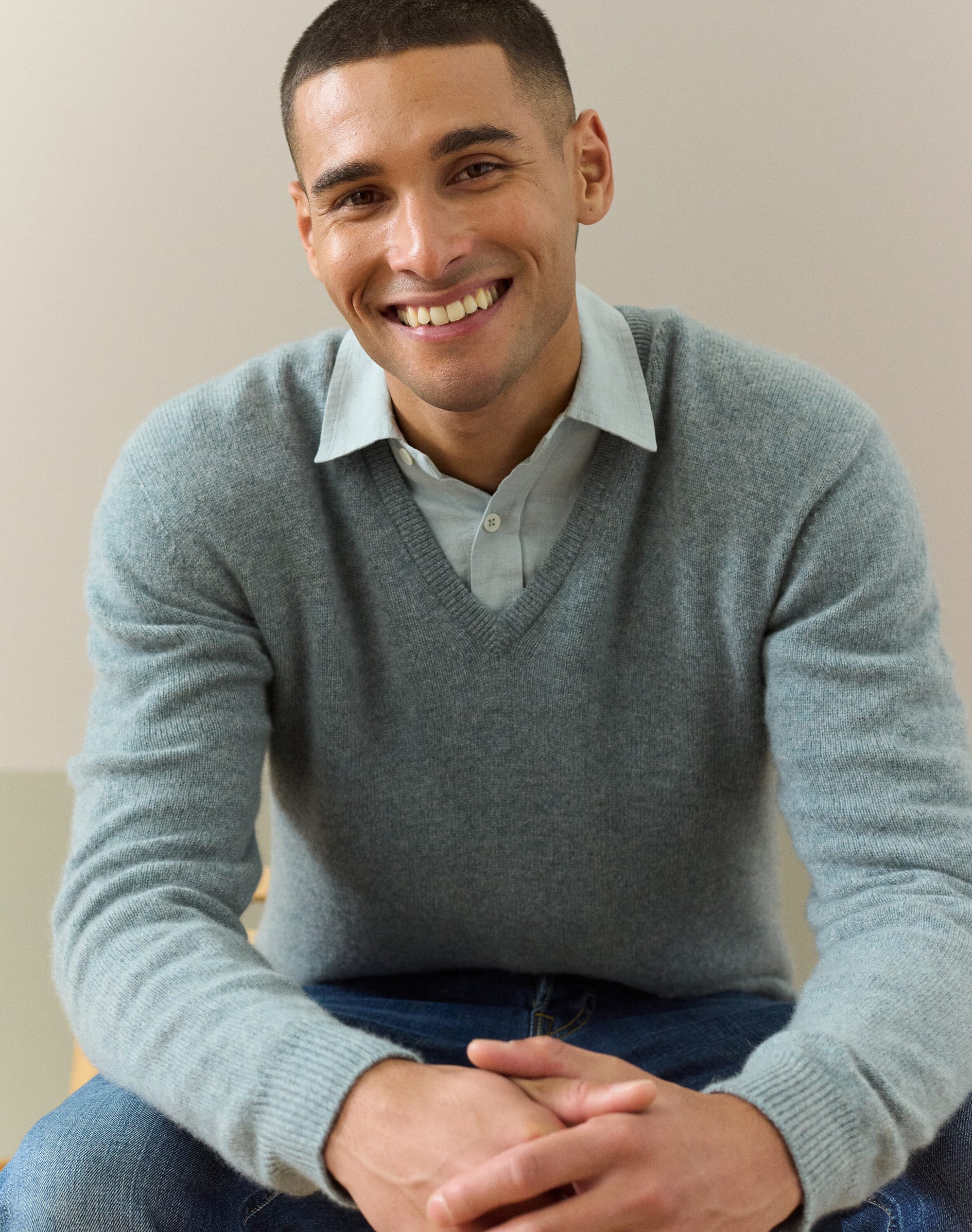 Cashmere Classic V Neck Jumper