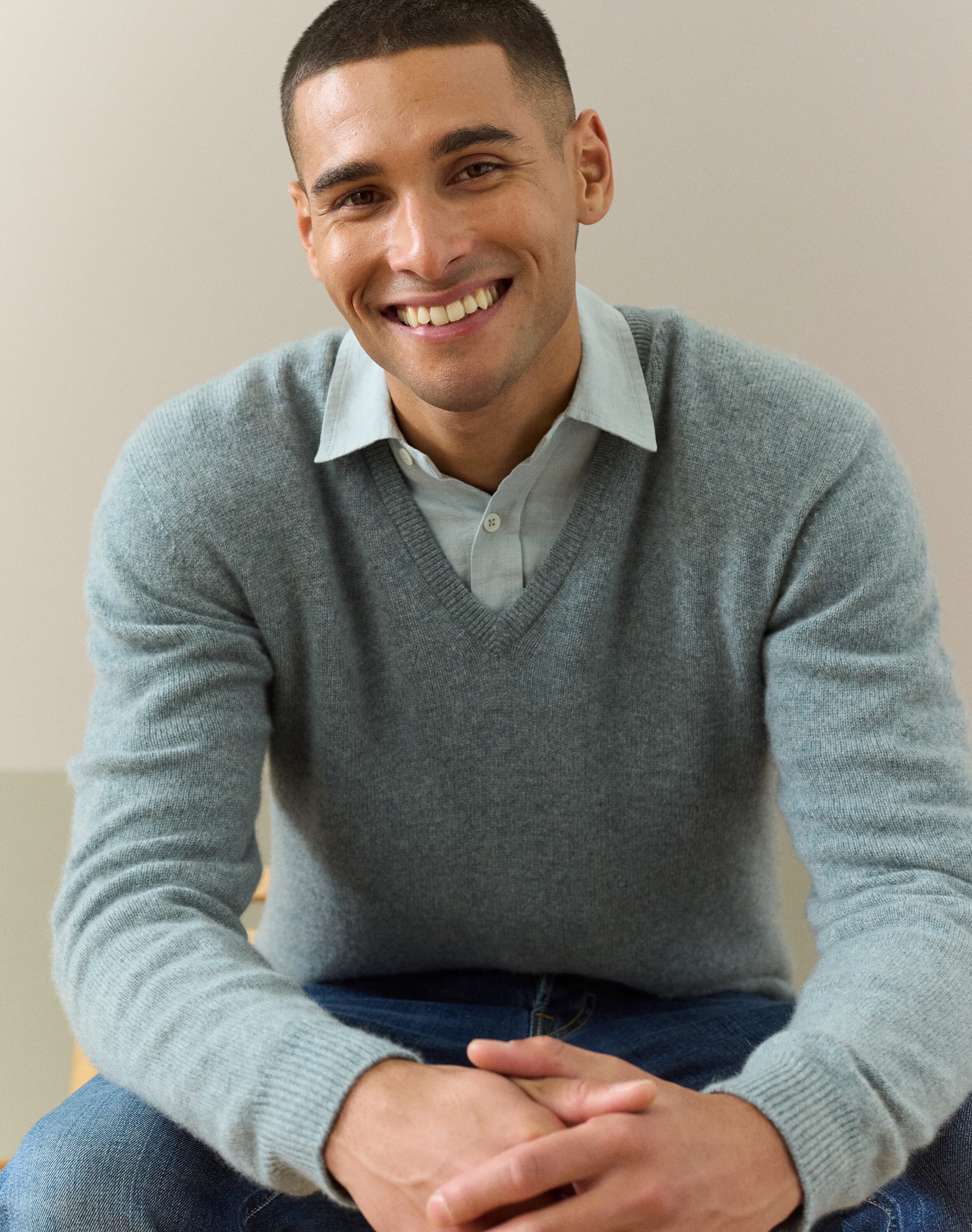 Cashmere Classic V Neck Jumper