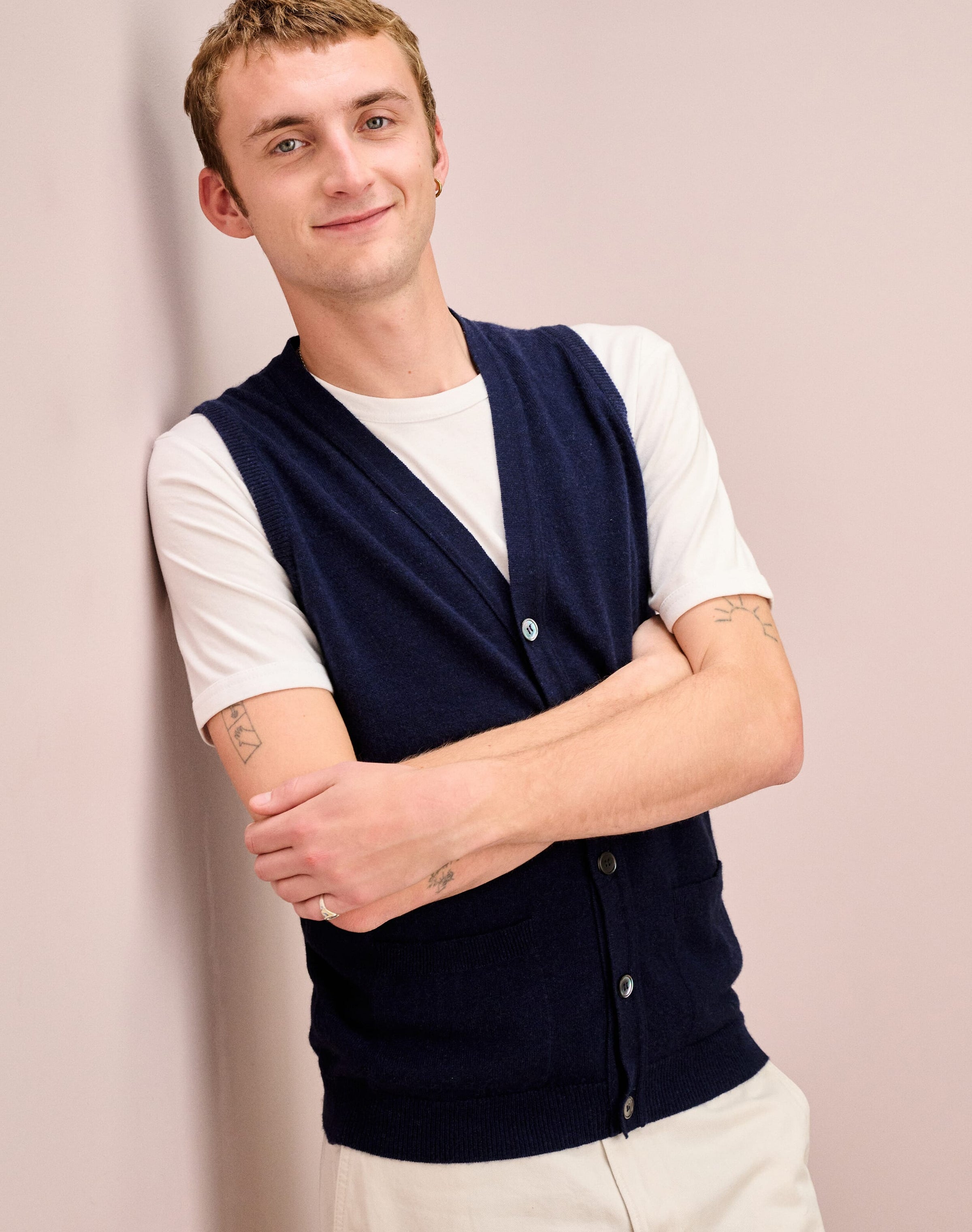 Cashmere Sleeveless Cardigan