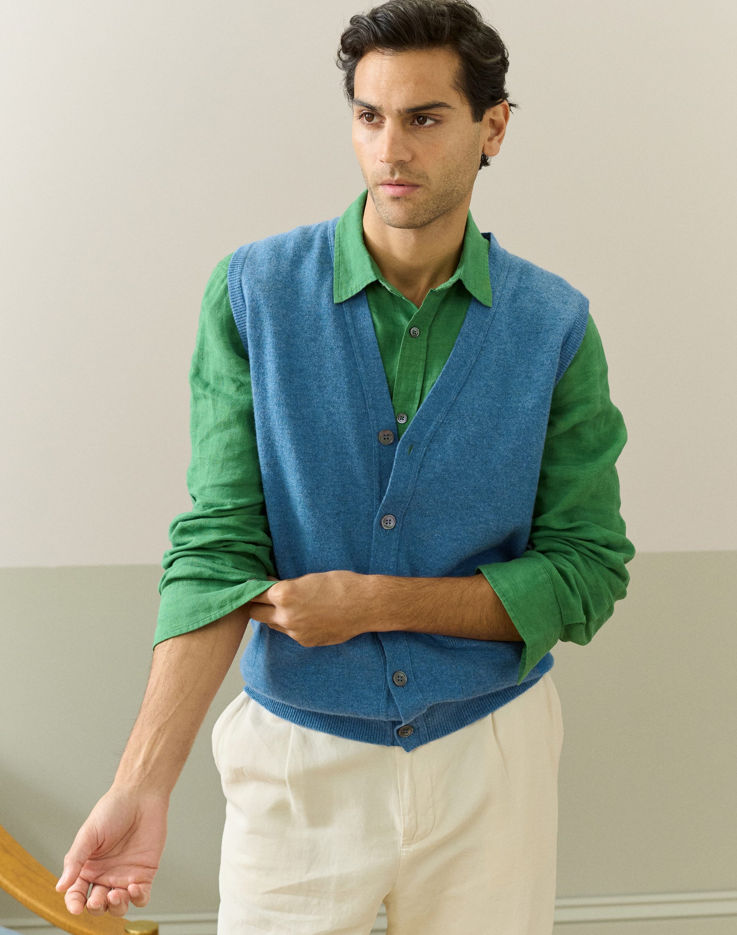 Cashmere Sleeveless Cardigan