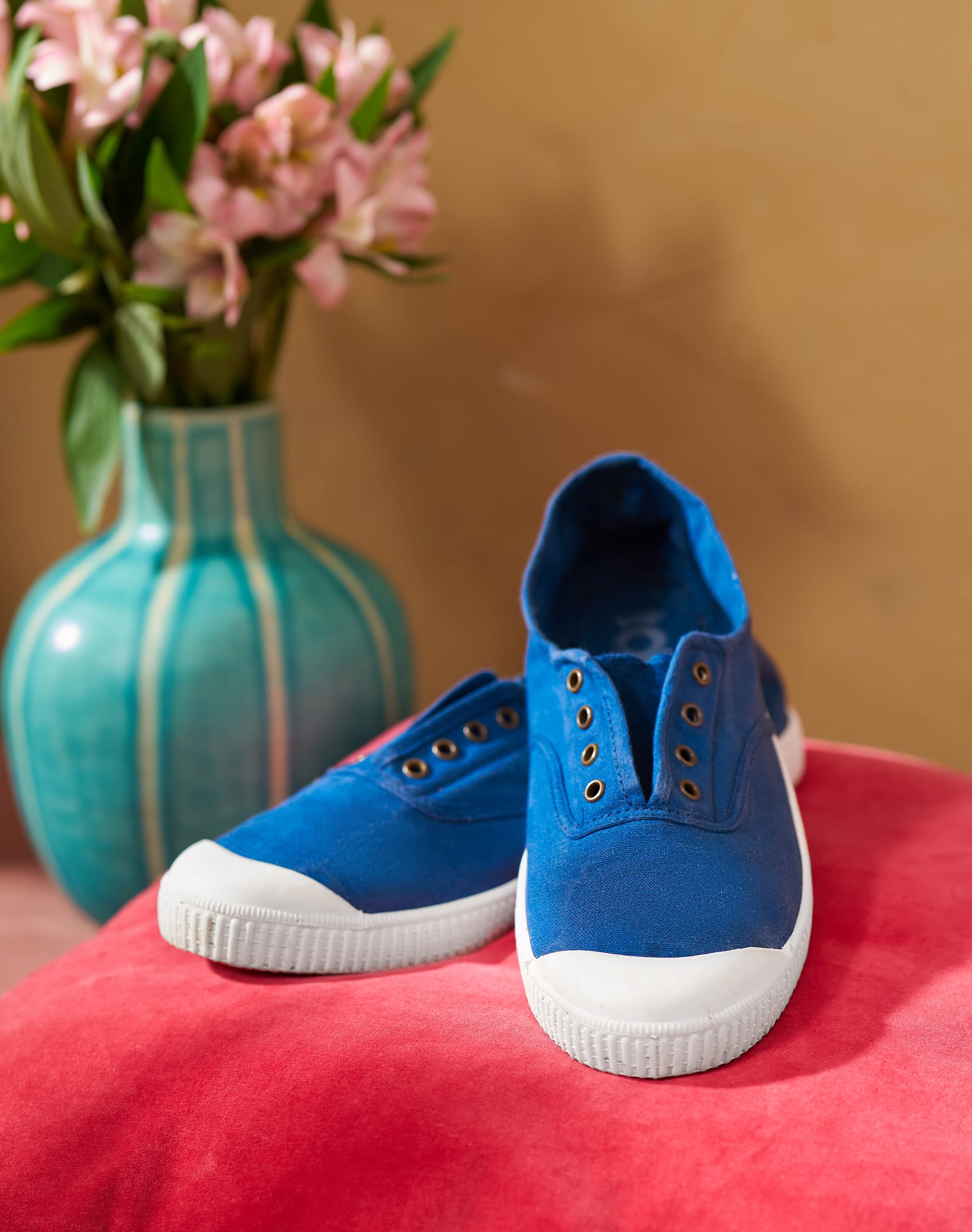Eyelet Slip On Gym Shoes