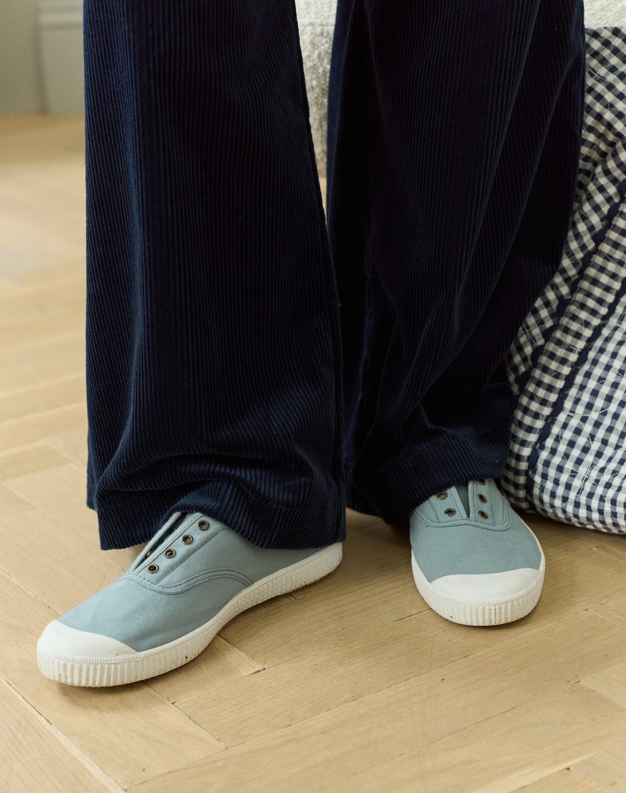 Eyelet Slip On Gym Shoes
