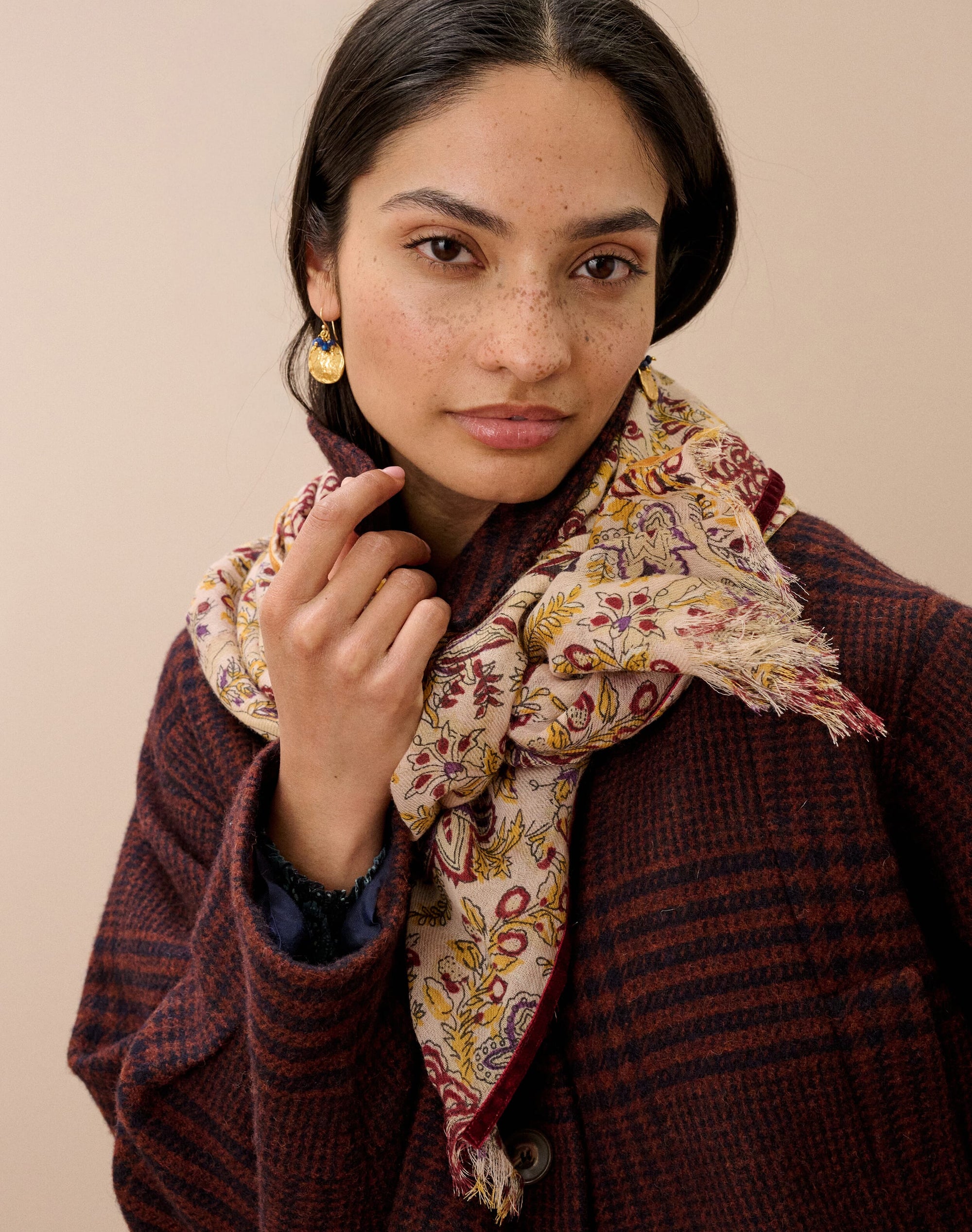 Velvet Trim Botanic Wool Stole