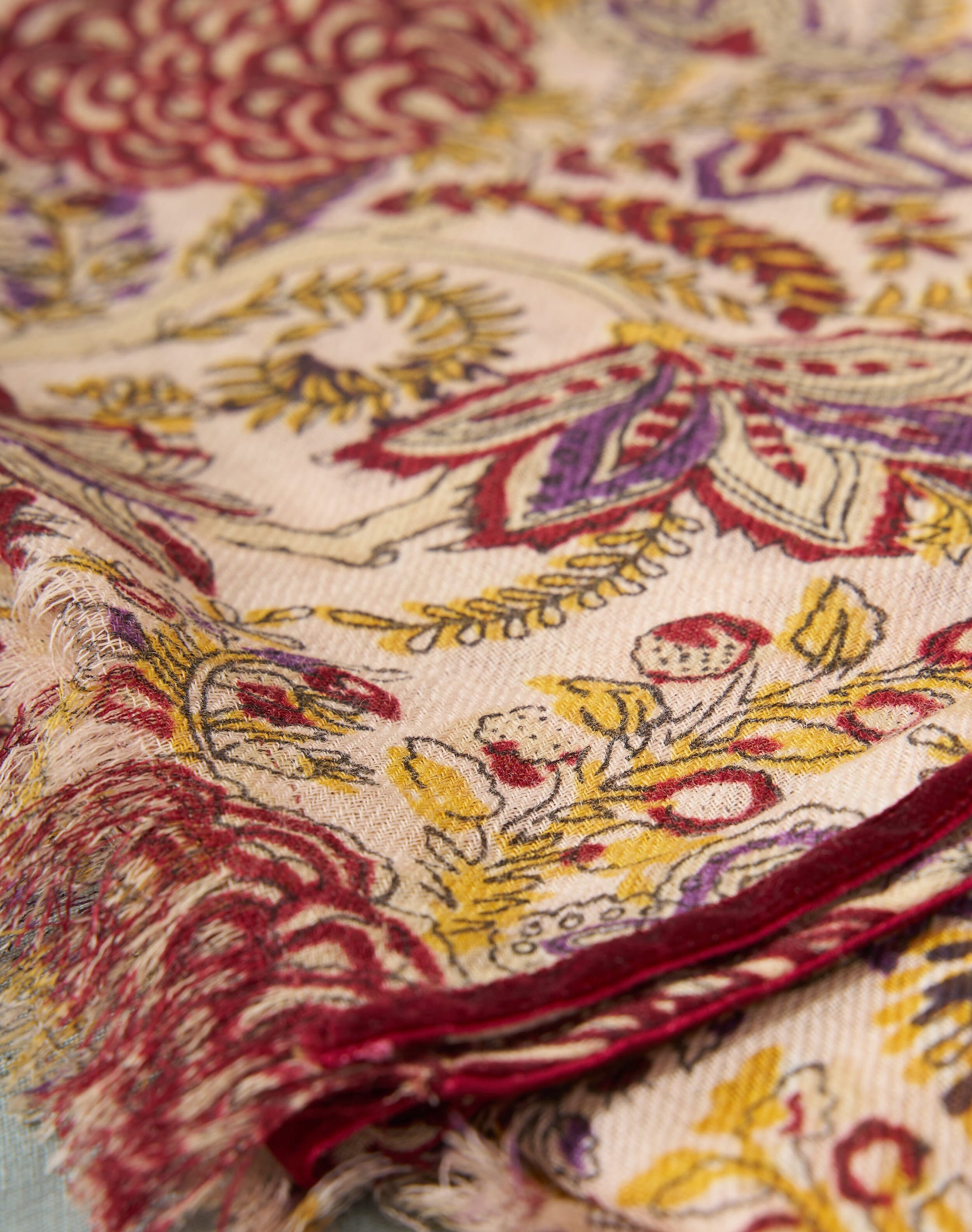Velvet Trim Botanic Wool Stole