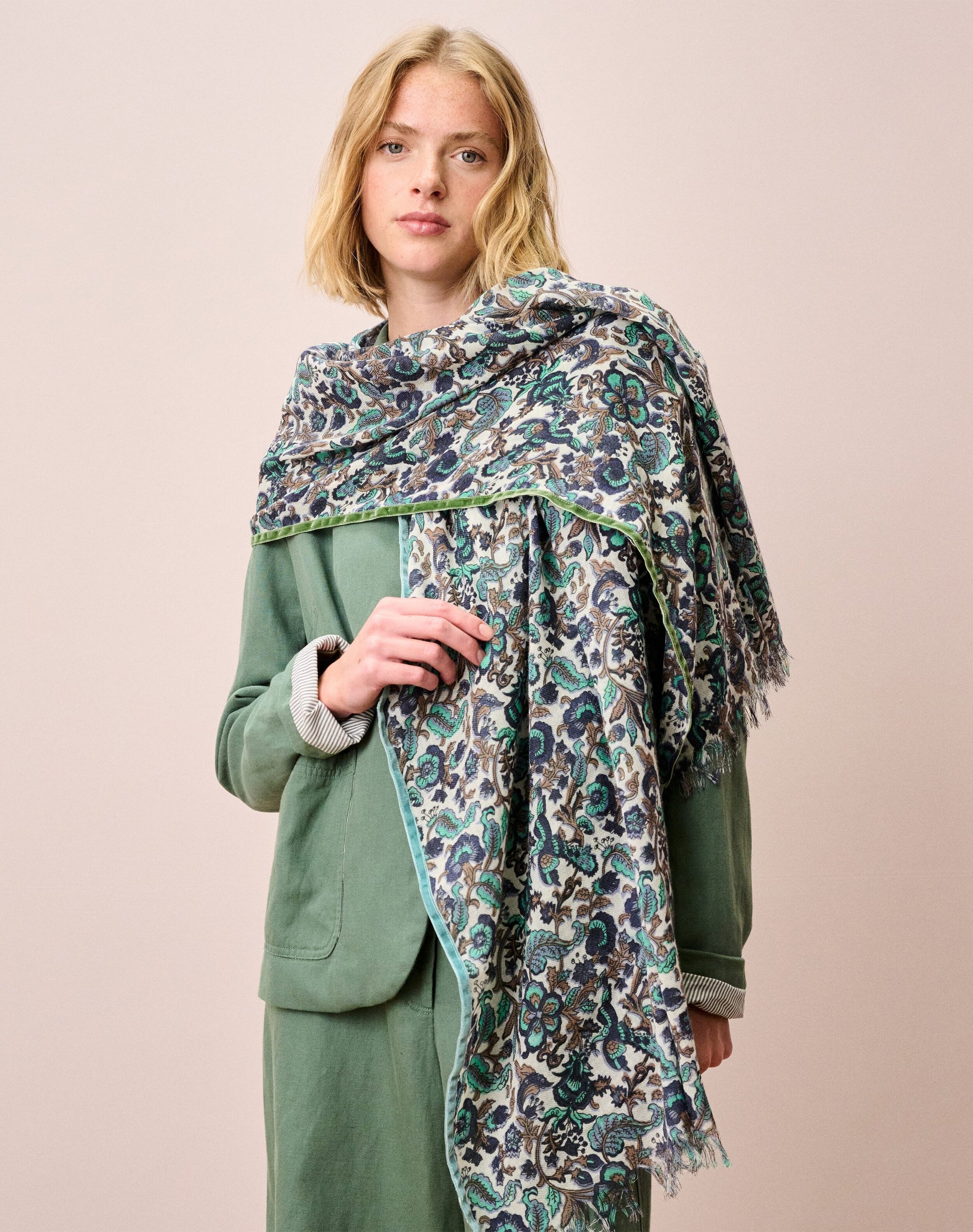 Velvet Trim Botanic Wool Stole