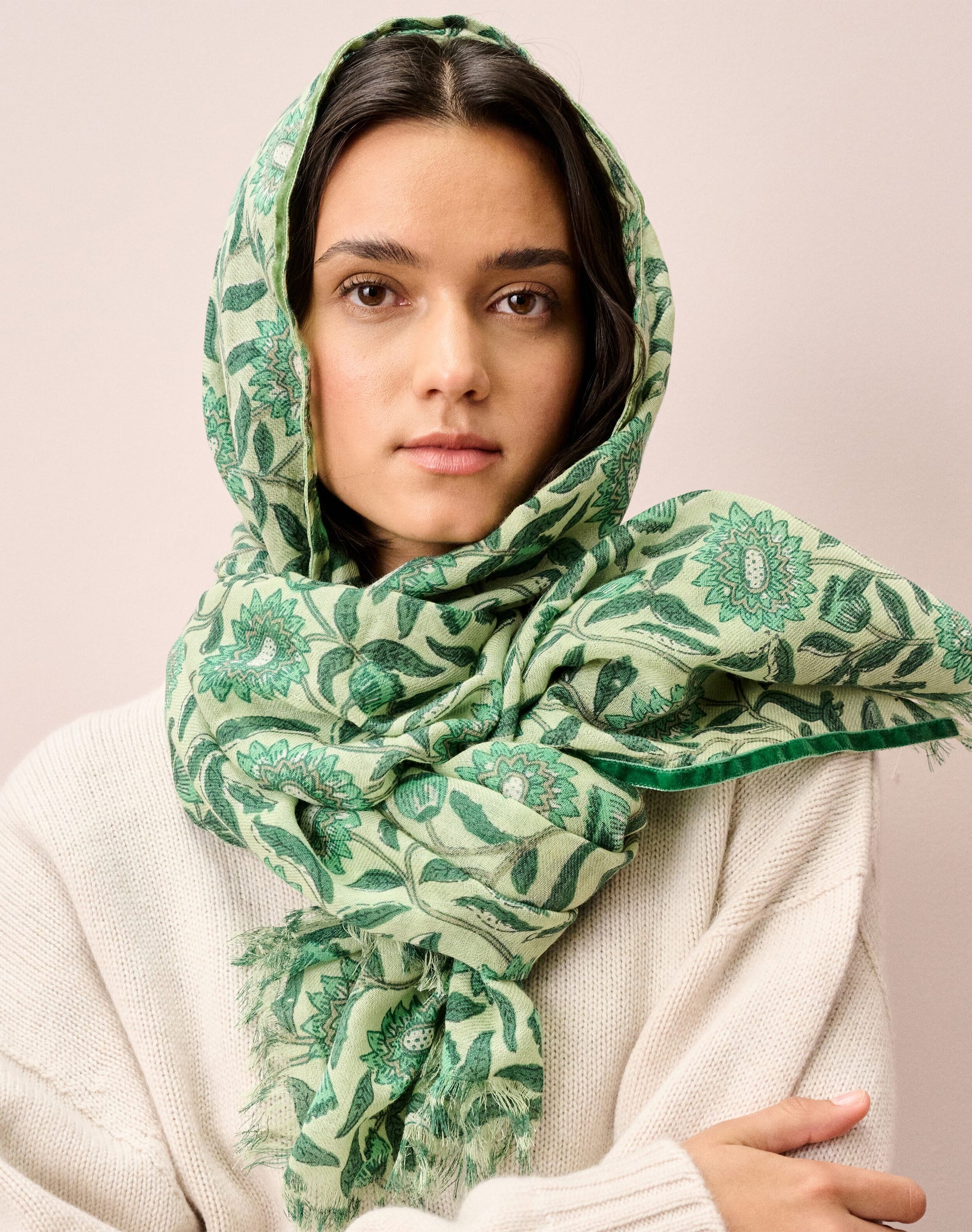 Velvet Trim Botanic Wool Stole