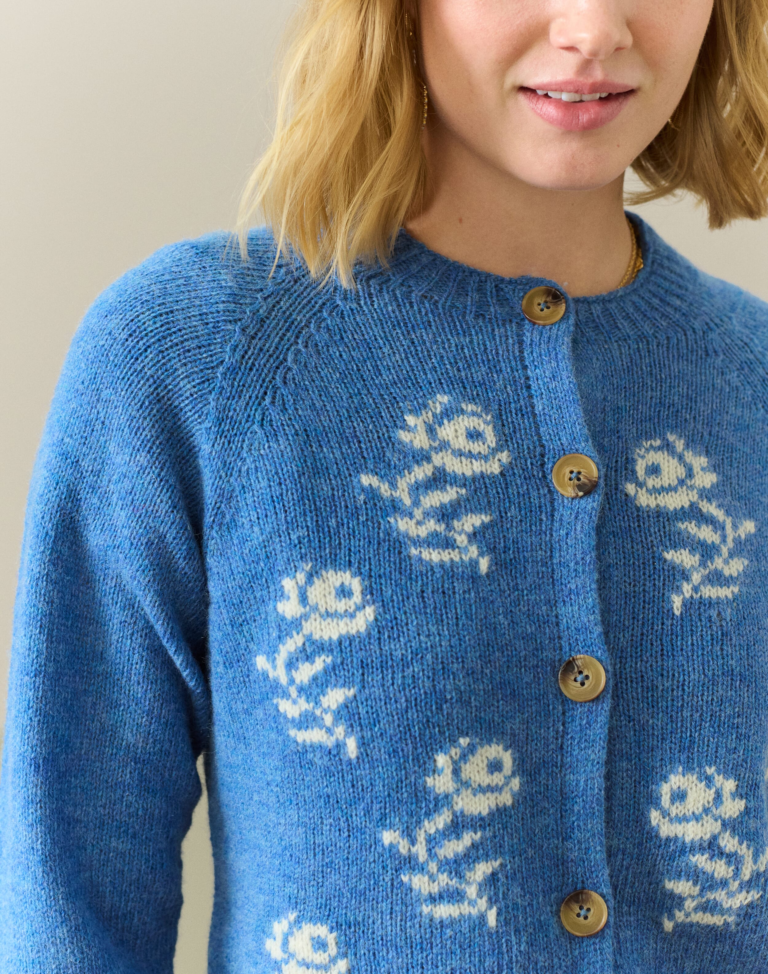 Wool Flower Motif Cardigan