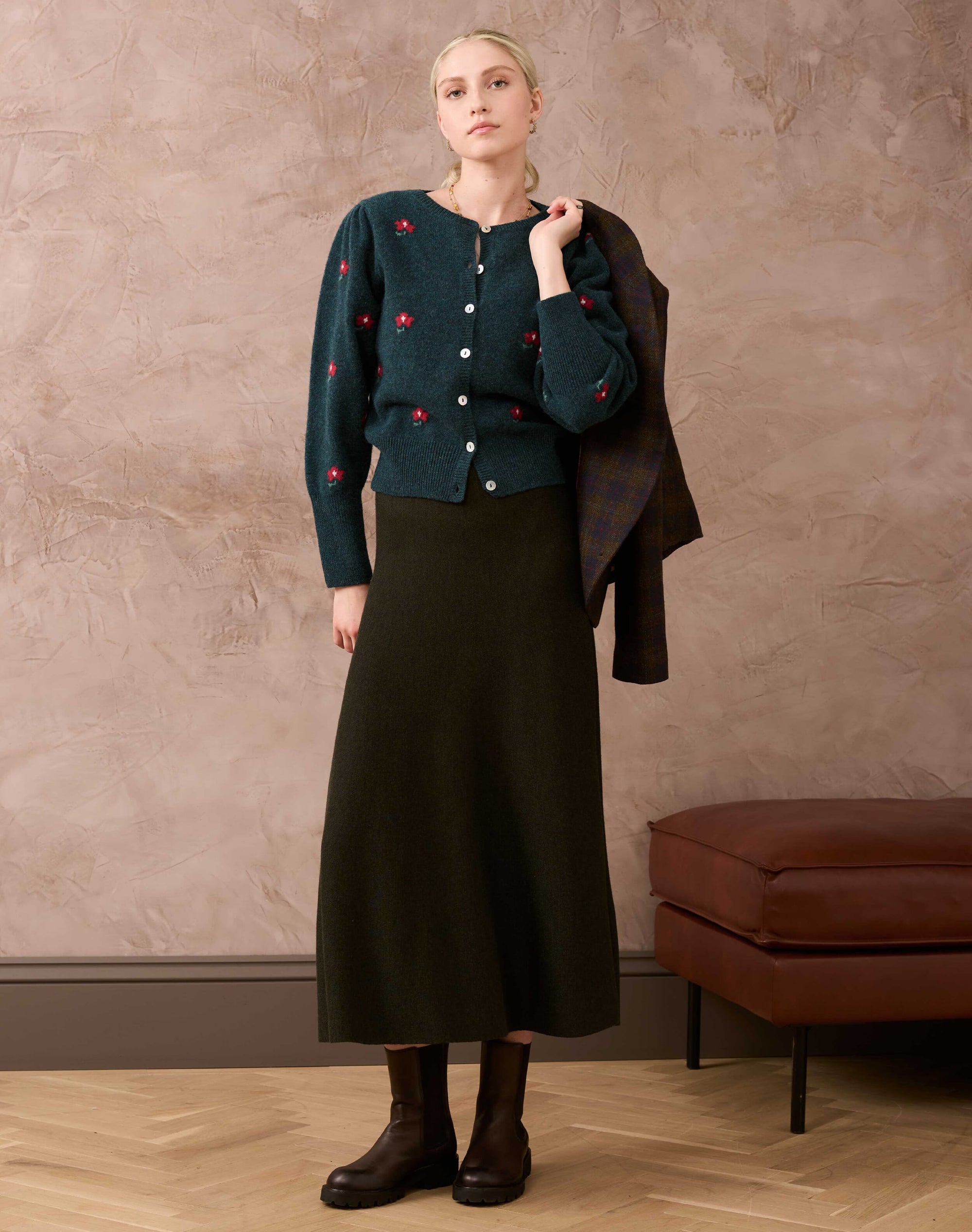 Supersoft Lambswool Flower Cardigan