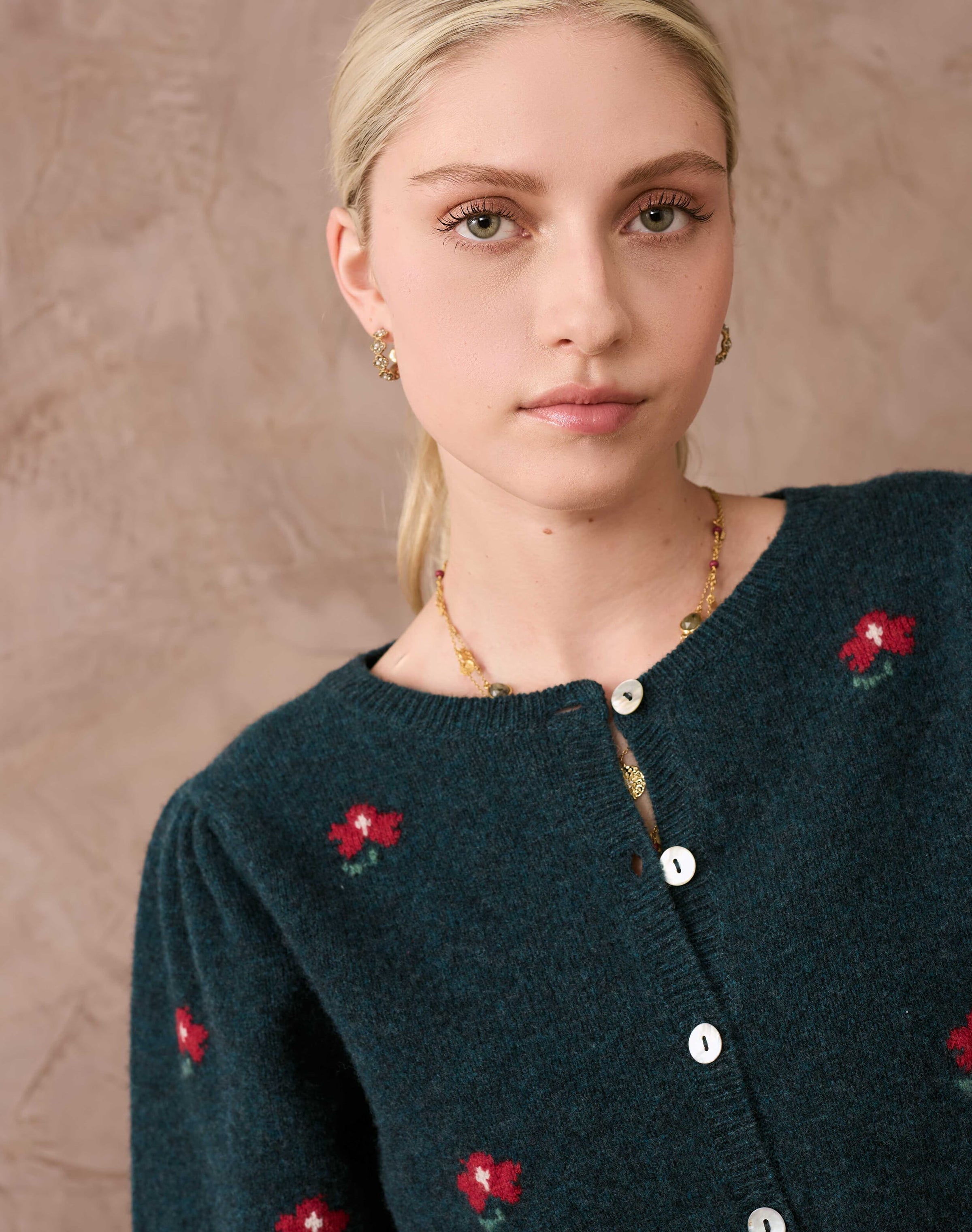 Supersoft Lambswool Flower Cardigan