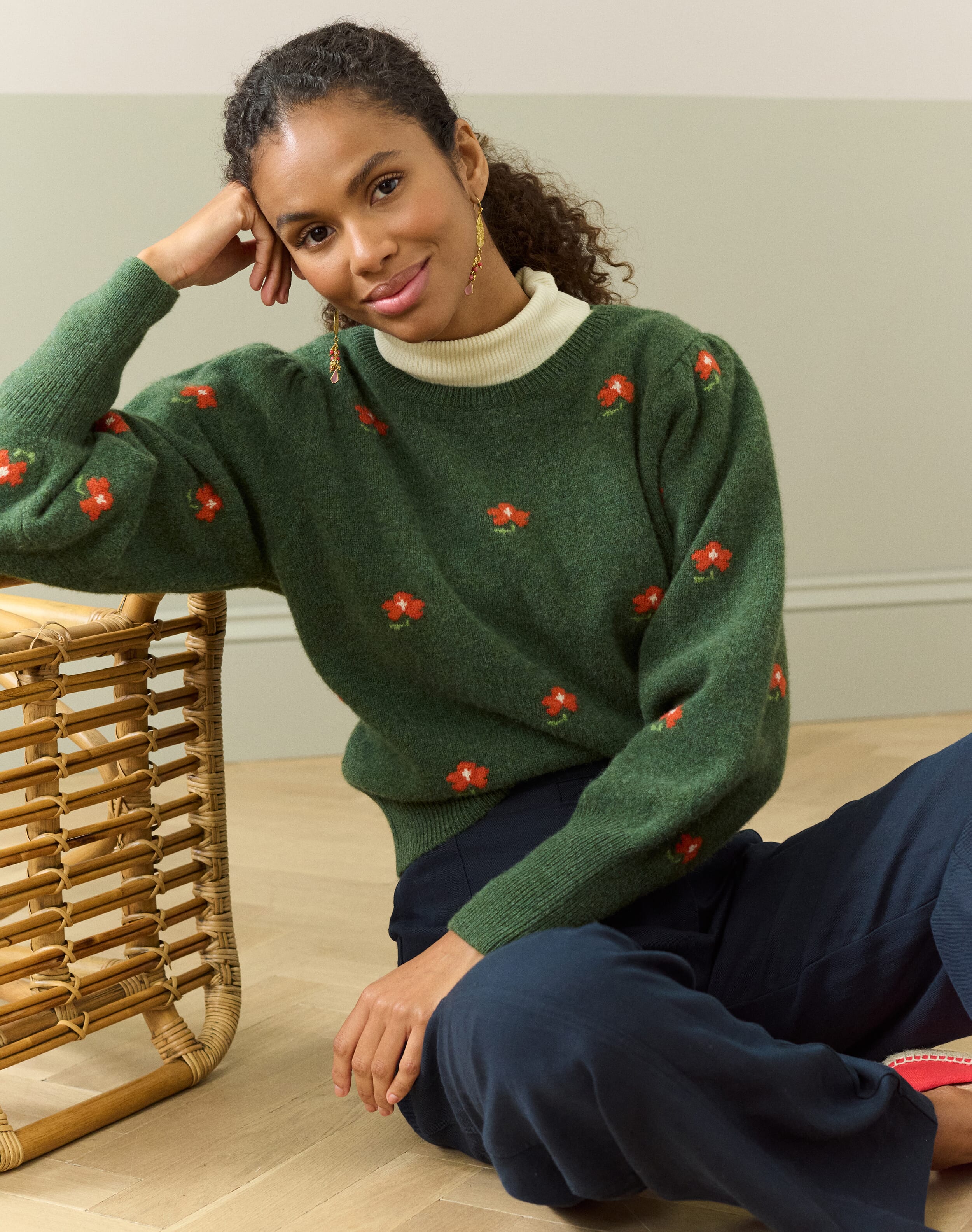 Supersoft Lambswool Flower Motif Jumper