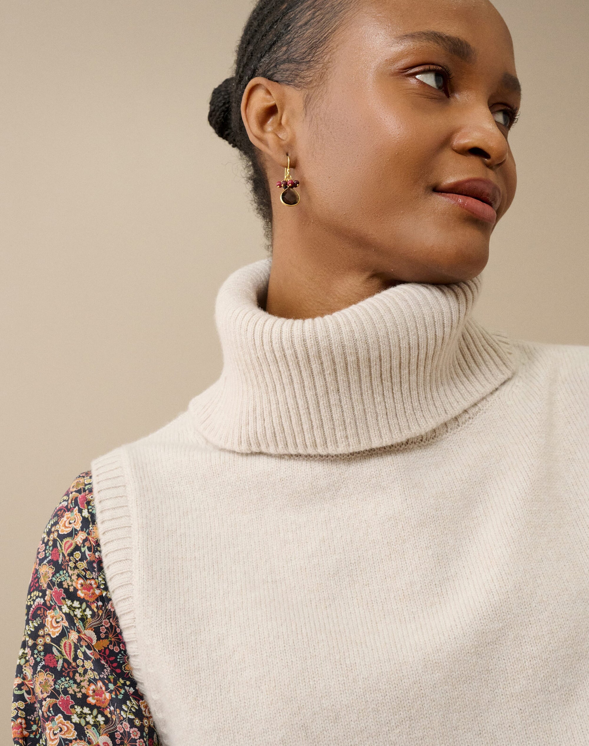 Supersoft Lambswool Sleeveless Polo Neck
