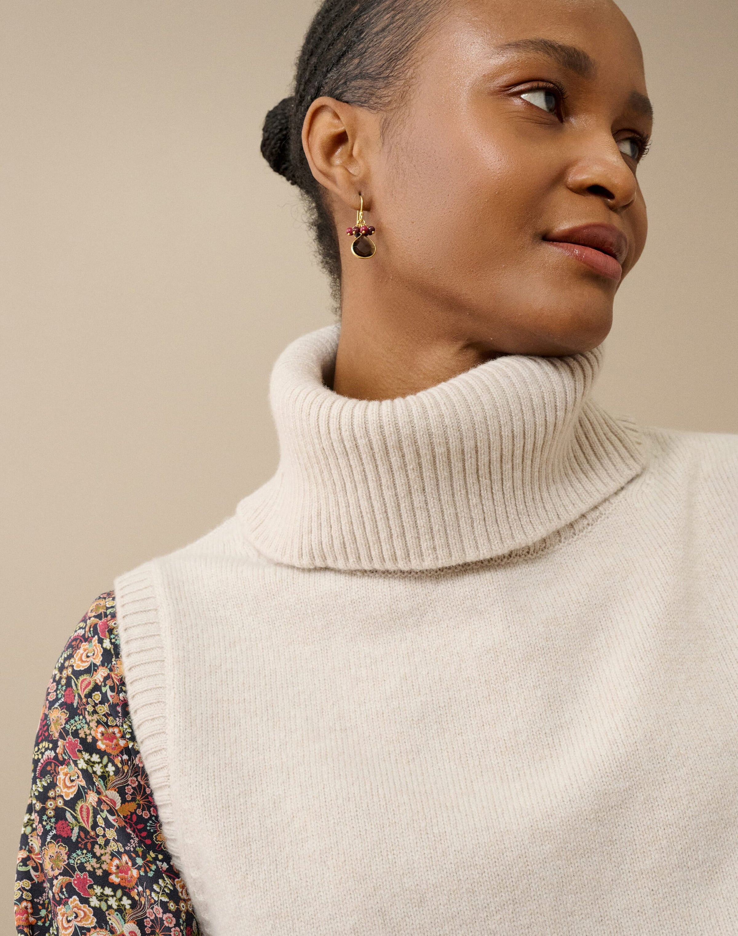 Supersoft Lambswool Sleeveless Polo Neck