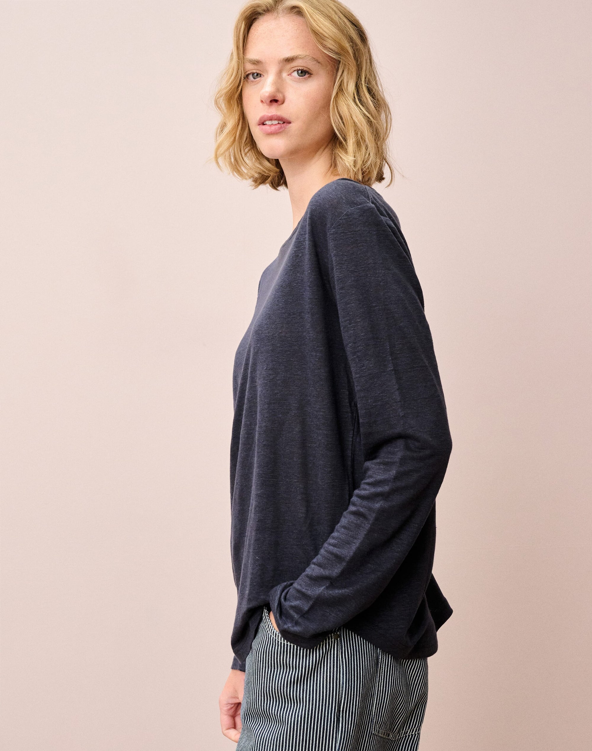 Linen Knit Boat Neck T-Shirt